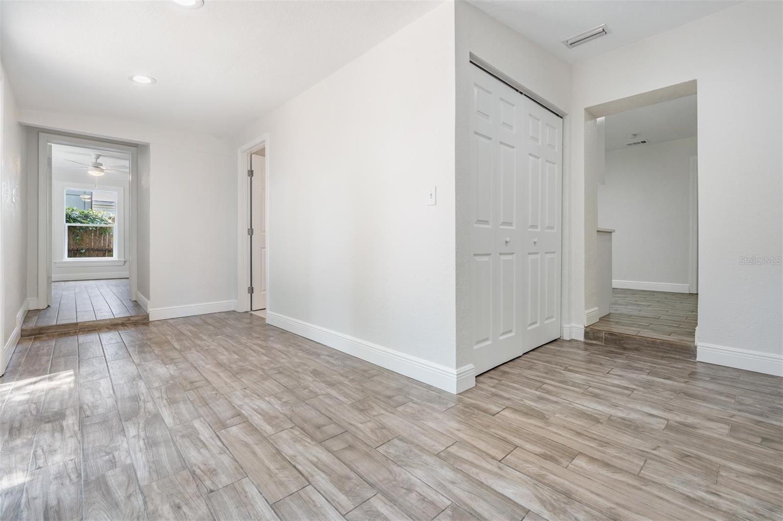 805 E ELM ST, TAMPA, FL, 33604