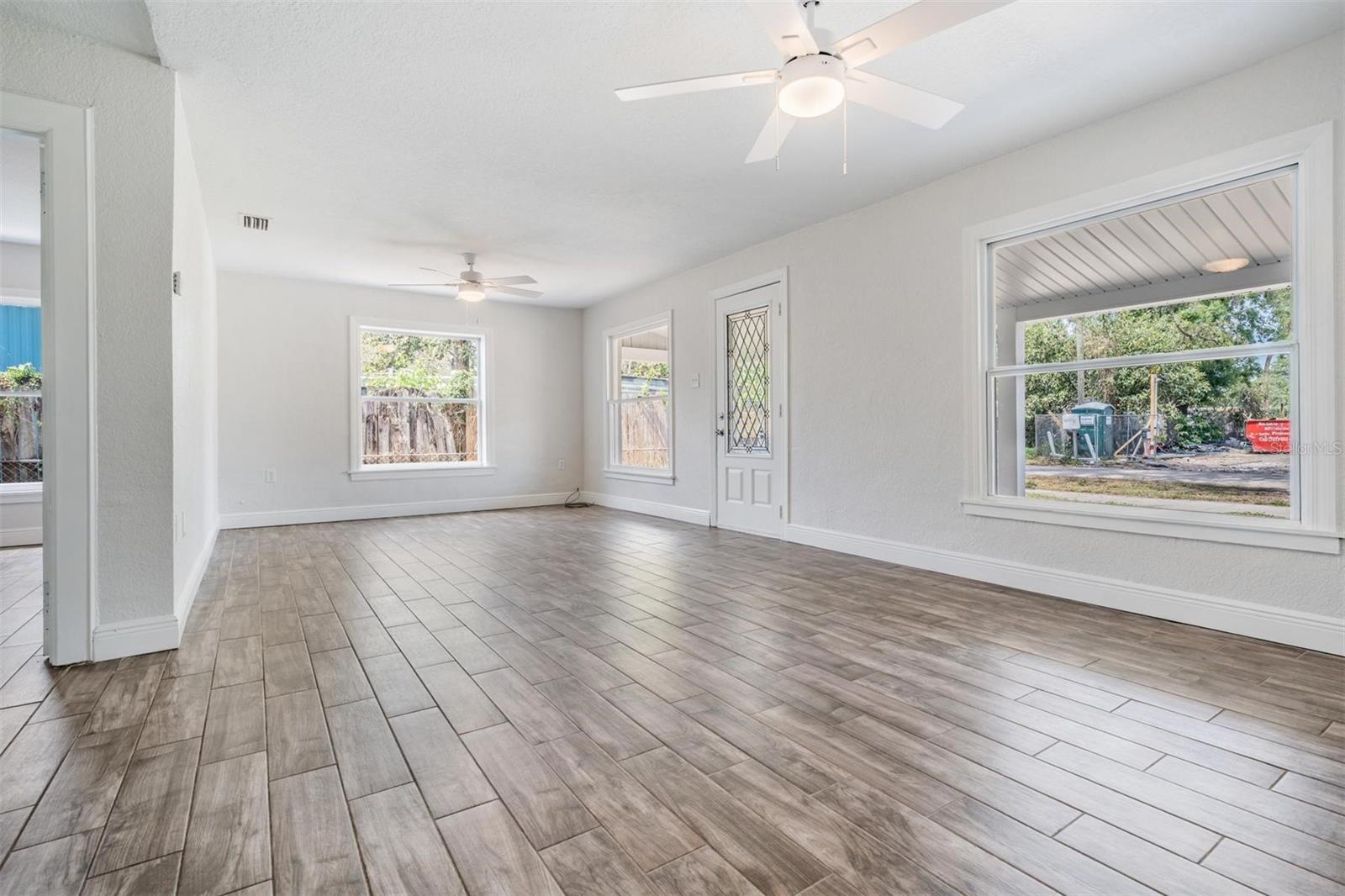 805 E ELM ST, TAMPA, FL, 33604
