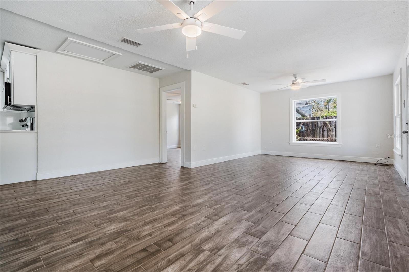 805 E ELM ST, TAMPA, FL, 33604