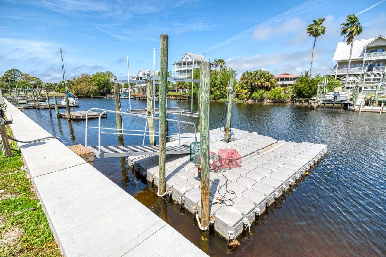 30 CONNIE DR, CRAWFORDVILLE, FL, 32327