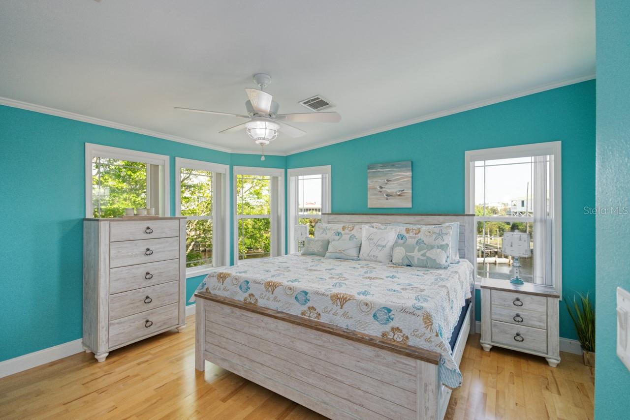 30 CONNIE DR, CRAWFORDVILLE, FL, 32327