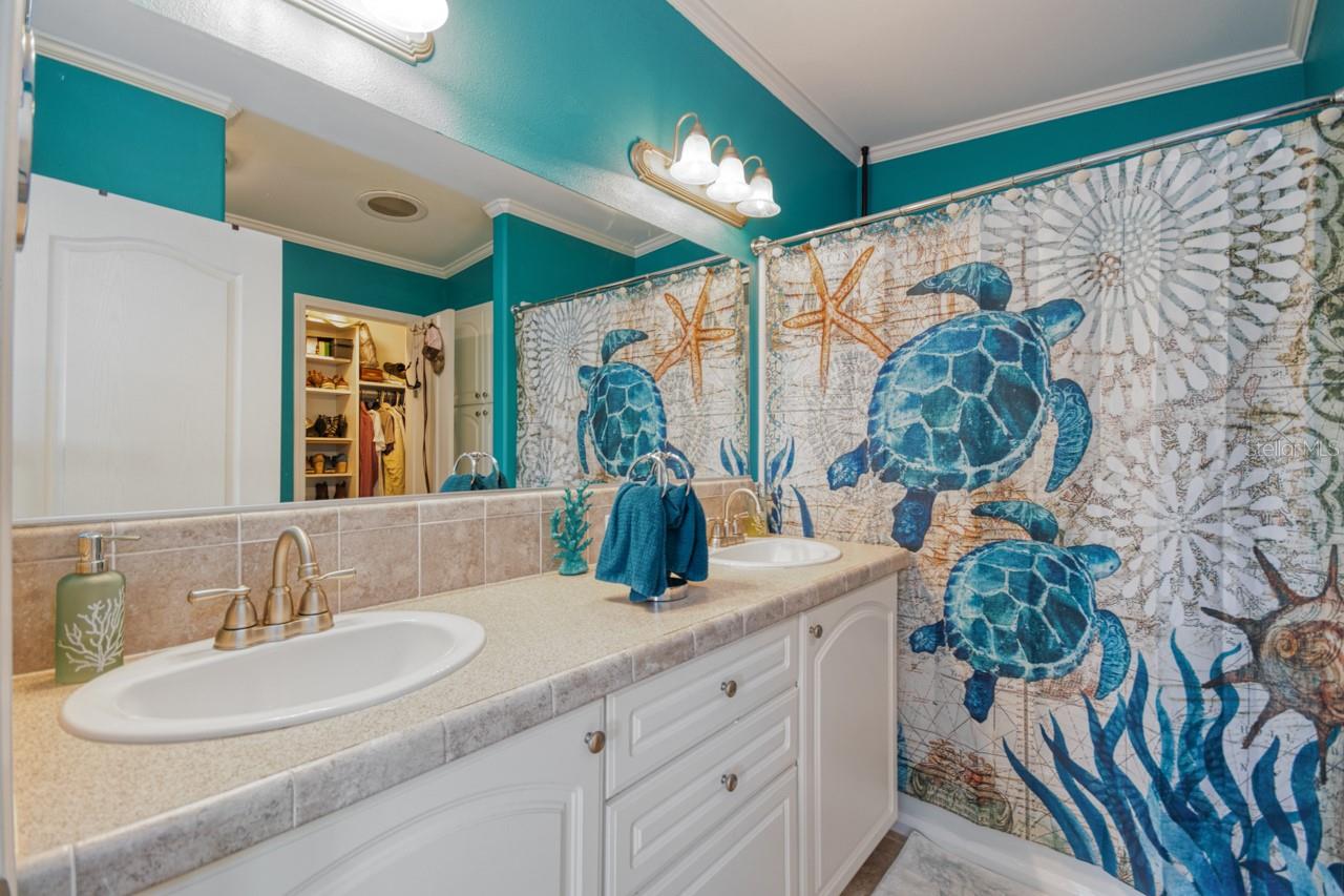 30 CONNIE DR, CRAWFORDVILLE, FL, 32327