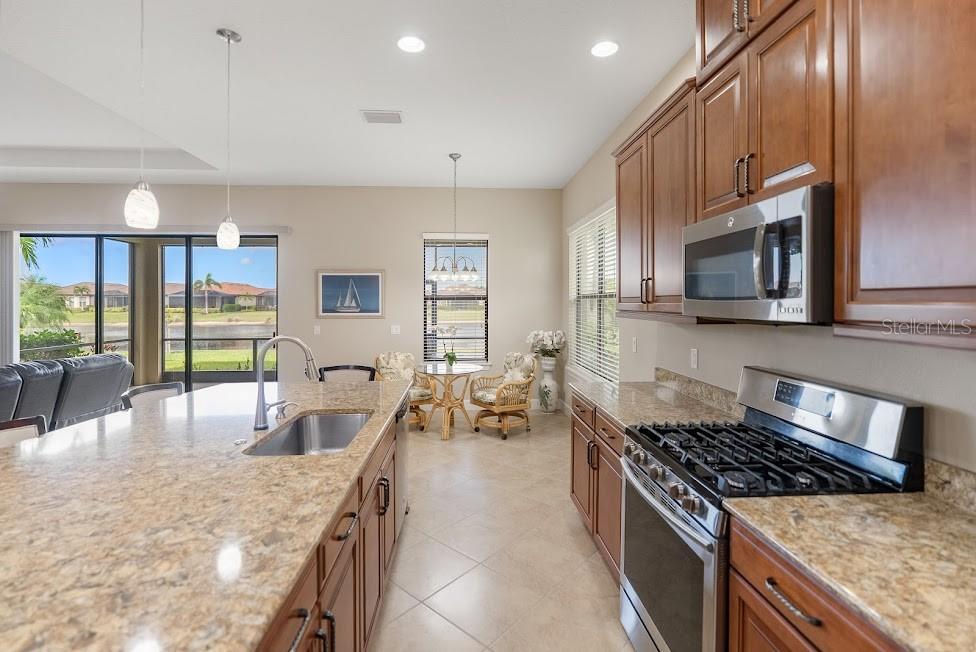 8725 AMARETTO AVE, SARASOTA, FL, 34238