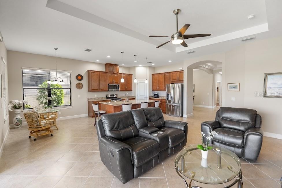 8725 AMARETTO AVE, SARASOTA, FL, 34238