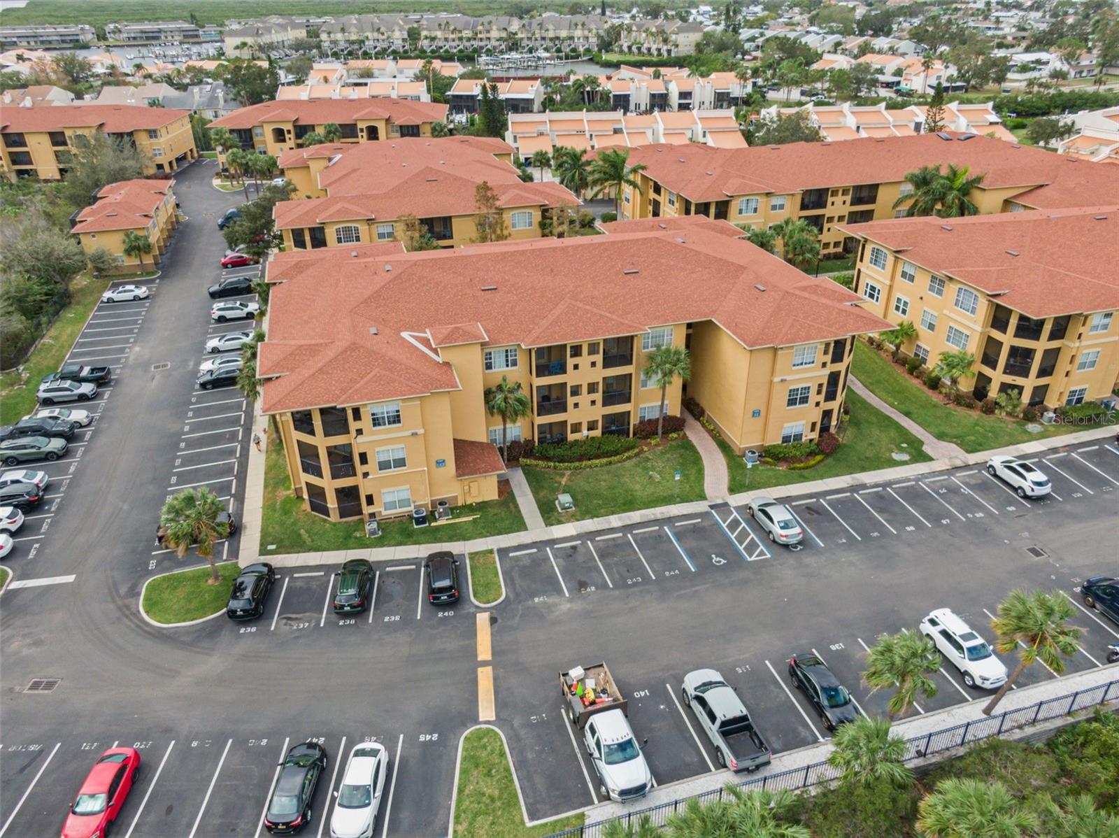 4305 BAYSIDE VILLAGE DR #104, TAMPA, FL, 33615