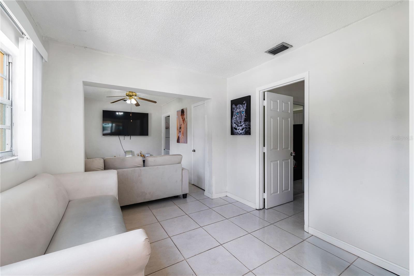 2620 W IDLEWILD, TAMPA, FL, 33614