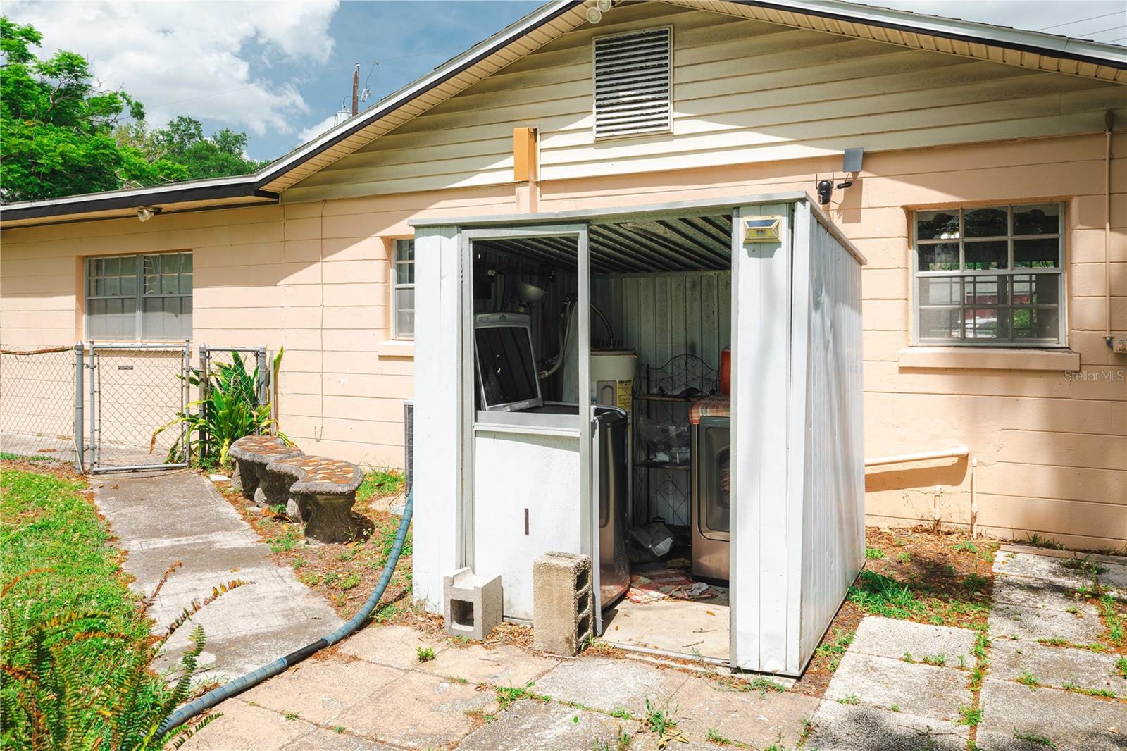 2620 W IDLEWILD, TAMPA, FL, 33614