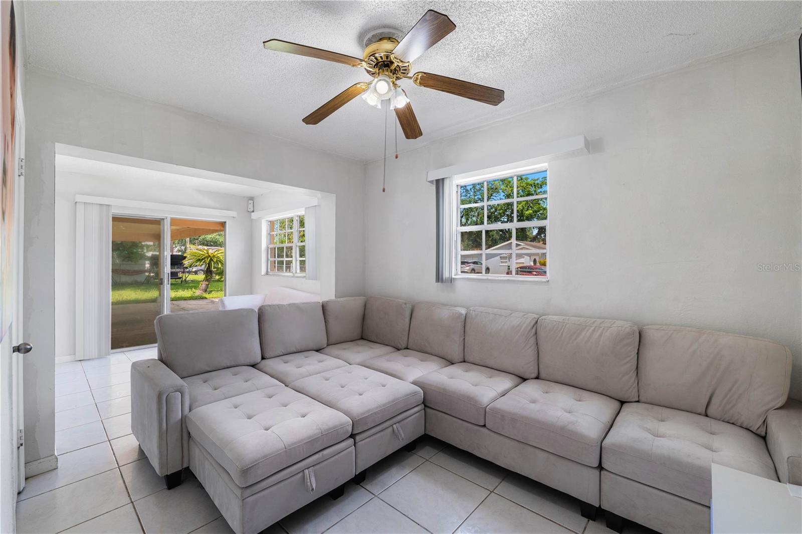 2620 W IDLEWILD, TAMPA, FL, 33614