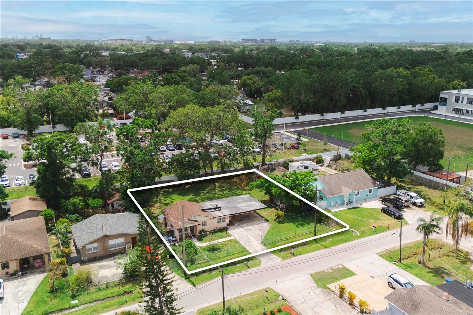 2620 W IDLEWILD, TAMPA, FL, 33614