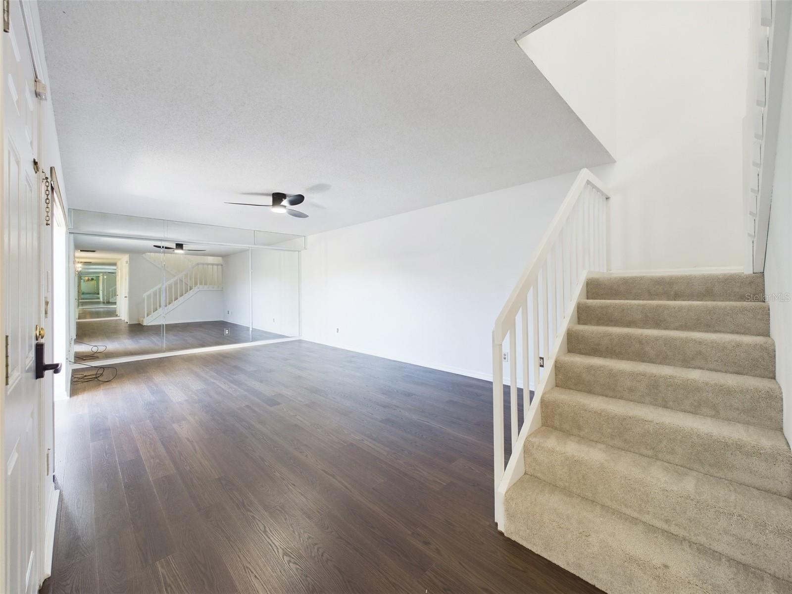 1009 ROYAL OAK BLVD, LEESBURG, FL, 34748