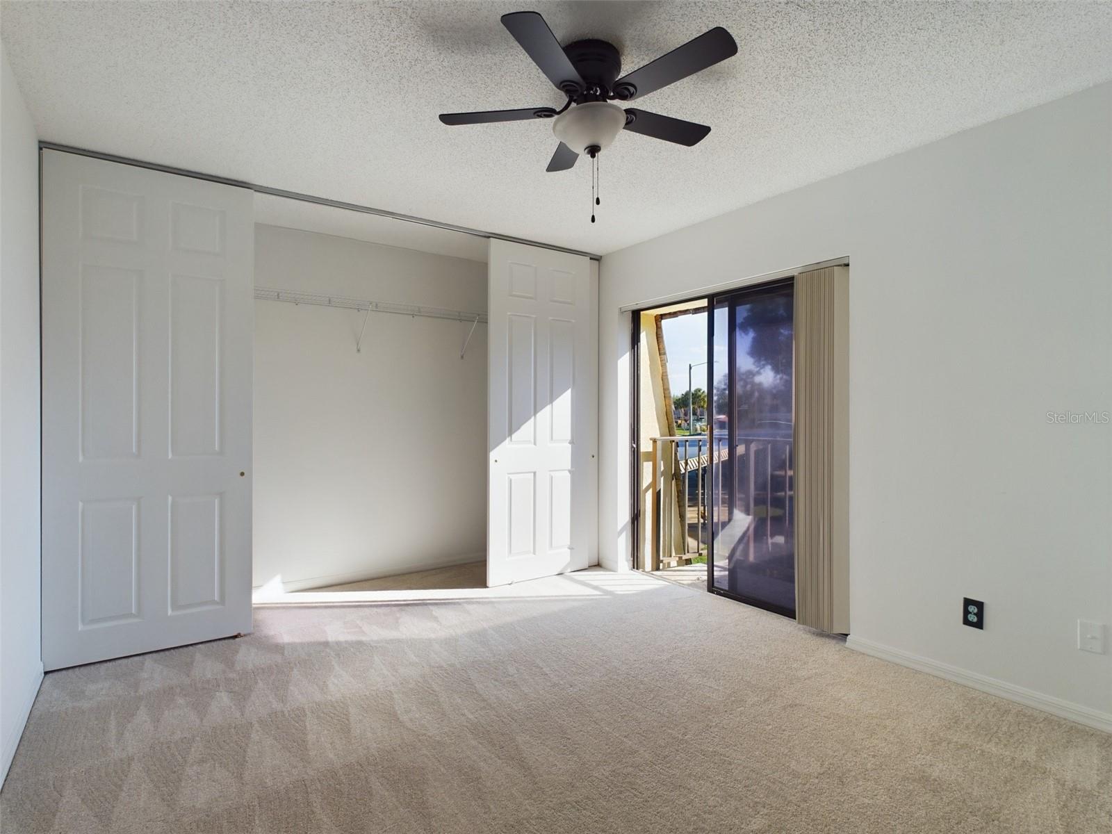 1009 ROYAL OAK BLVD, LEESBURG, FL, 34748