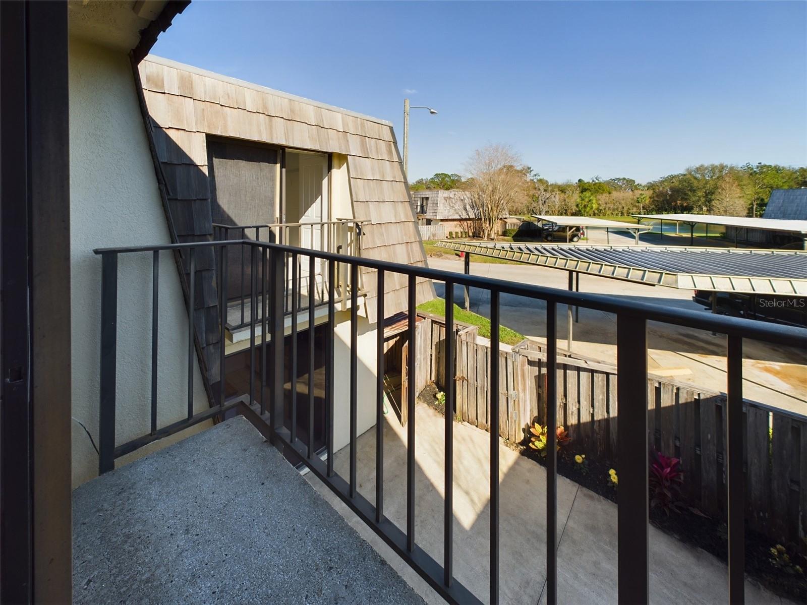 1009 ROYAL OAK BLVD, LEESBURG, FL, 34748