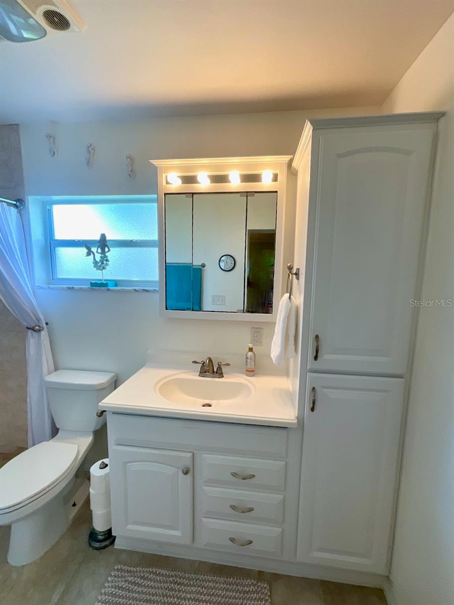 3890 MAINLANDS BLVD N, PINELLAS PARK, FL, 33782