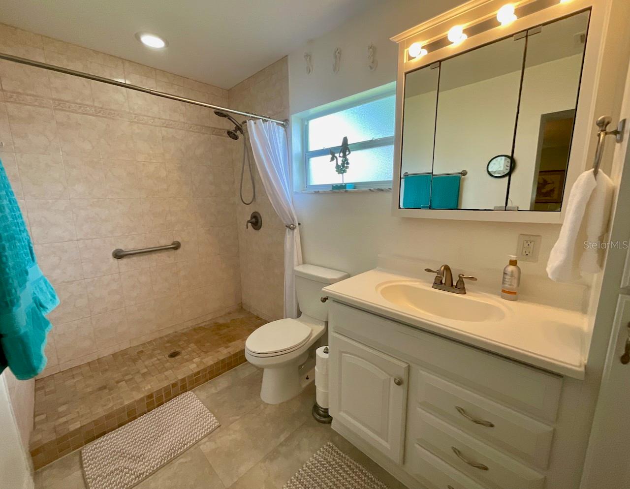 3890 MAINLANDS BLVD N, PINELLAS PARK, FL, 33782