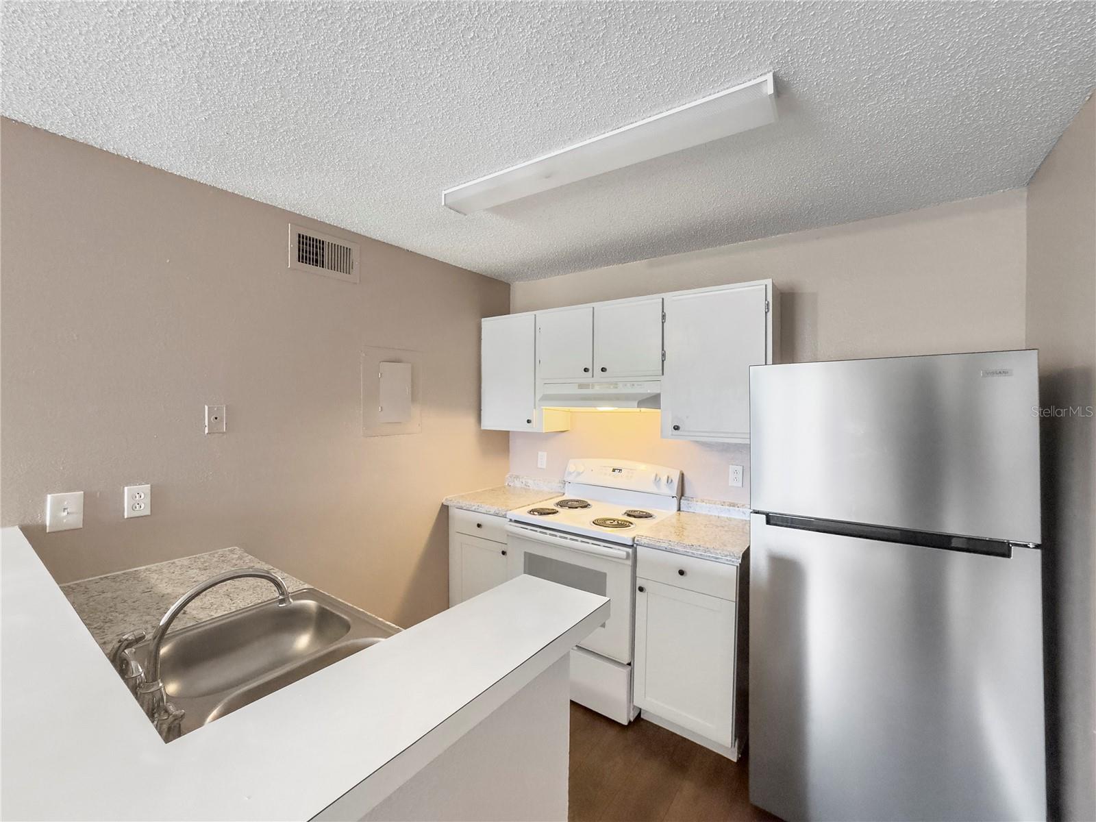 2130 CASCADES BLVD #204, KISSIMMEE, FL, 34741