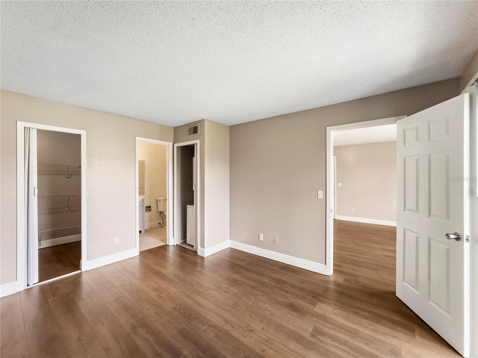 2130 CASCADES BLVD #204, KISSIMMEE, FL, 34741