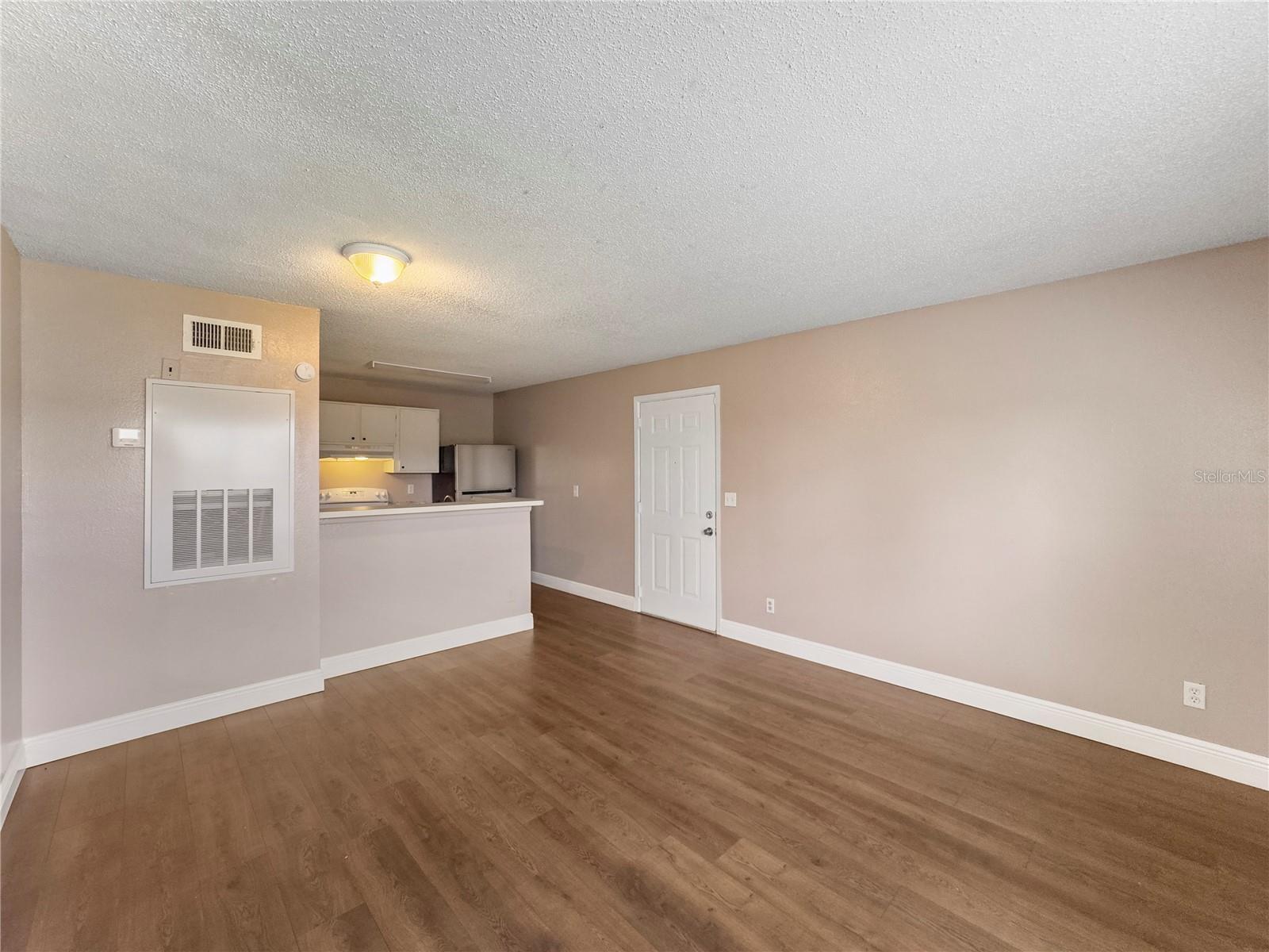 2130 CASCADES BLVD #204, KISSIMMEE, FL, 34741