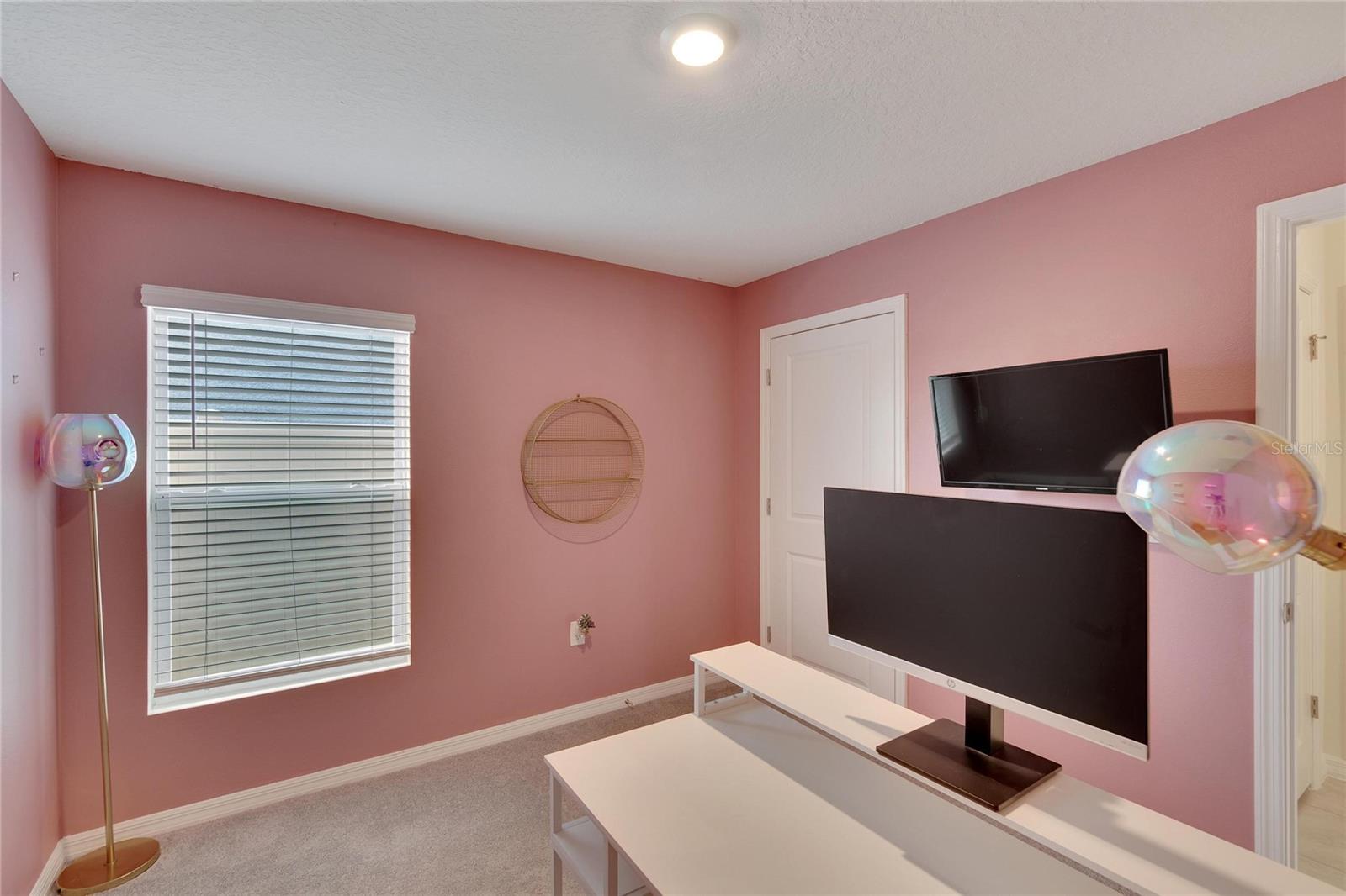 5547 LOGAN CAVE AVE, WIMAUMA, FL, 33598