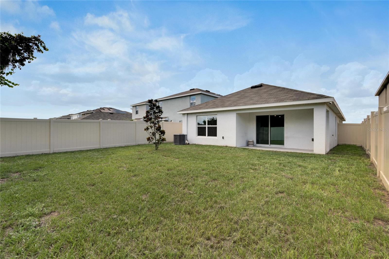 5547 LOGAN CAVE AVE, WIMAUMA, FL, 33598
