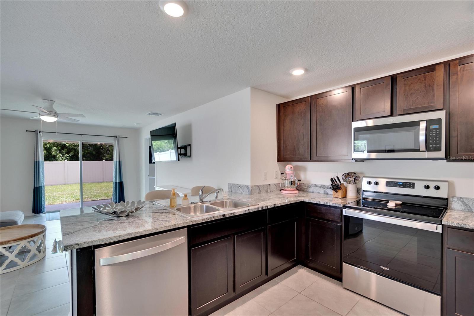 5547 LOGAN CAVE AVE, WIMAUMA, FL, 33598