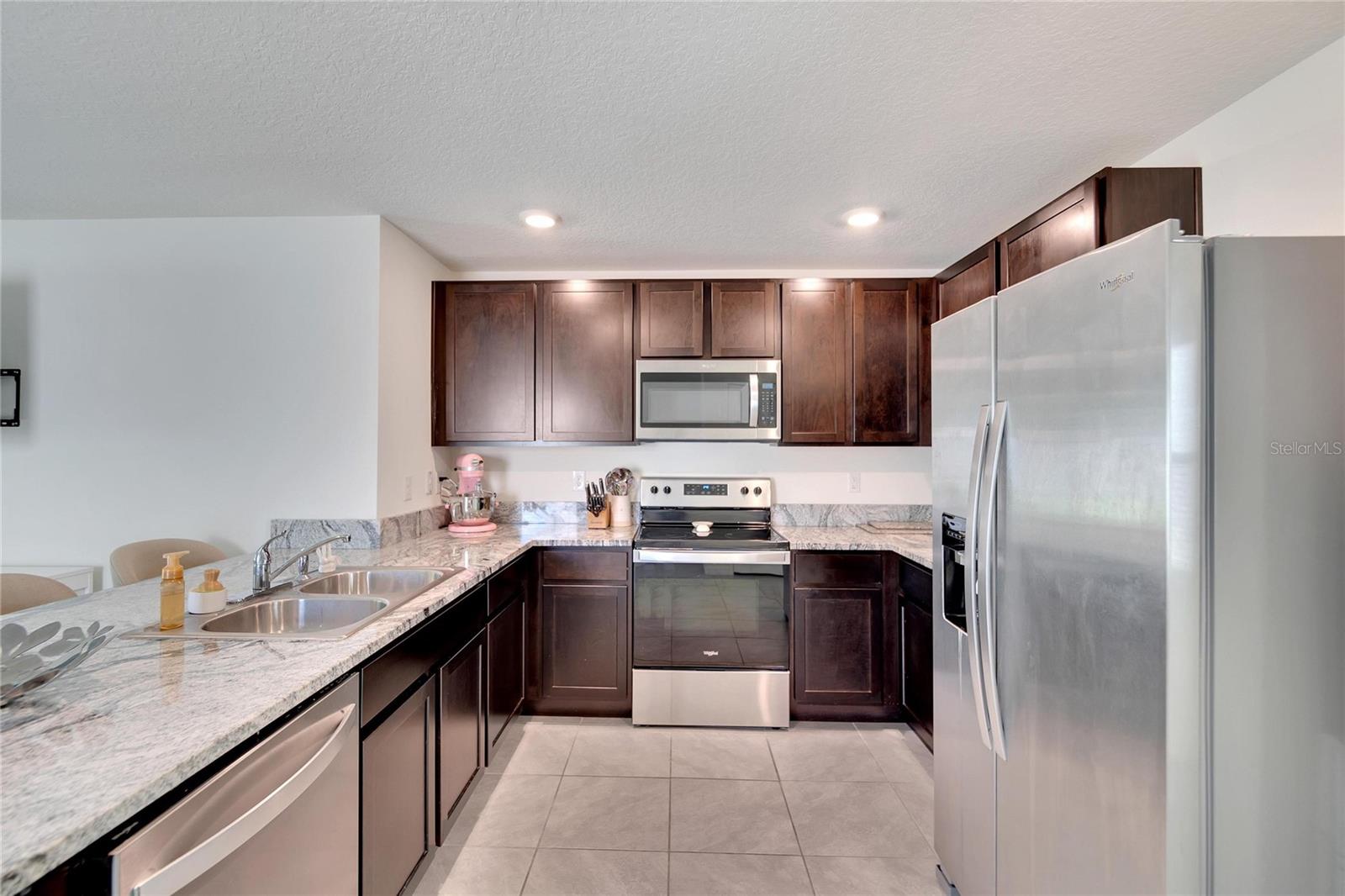 5547 LOGAN CAVE AVE, WIMAUMA, FL, 33598