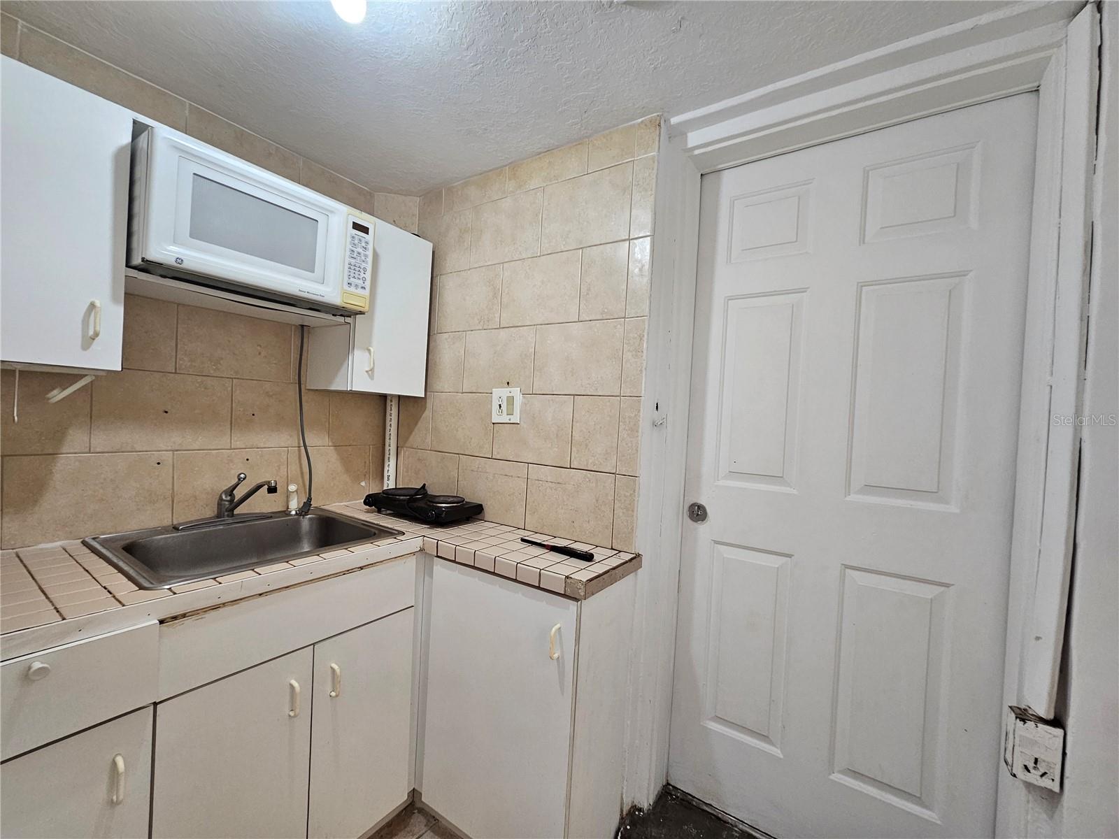 6052 APPIAN WAY, ORLANDO, FL, 32807