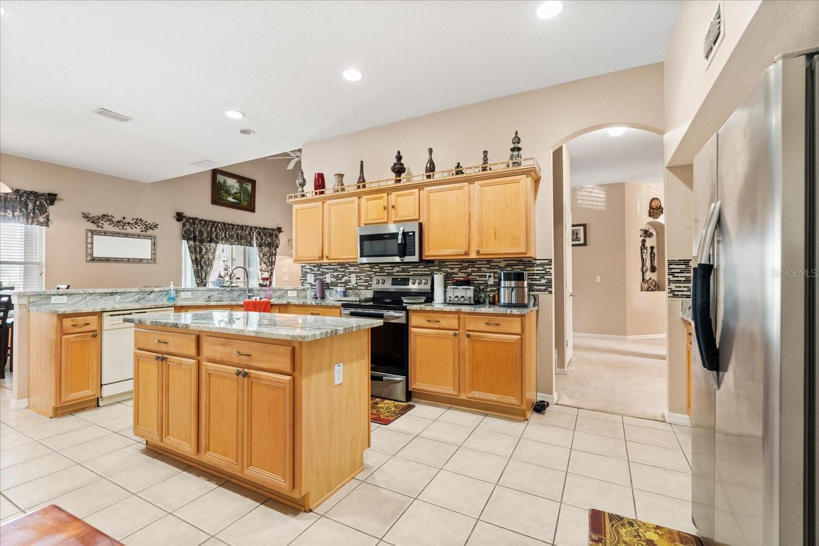3177 WATERBRIDGE LN, KISSIMMEE, FL, 34744