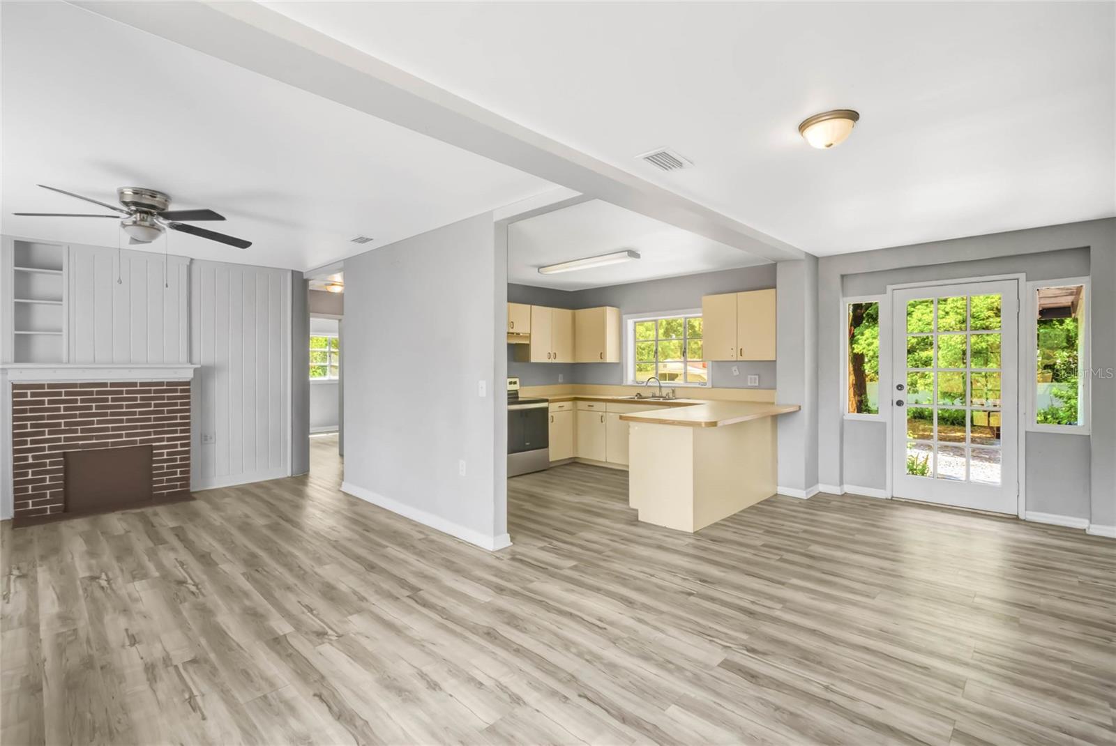 322 N FRANKFORT AVE, DELAND, FL, 32724