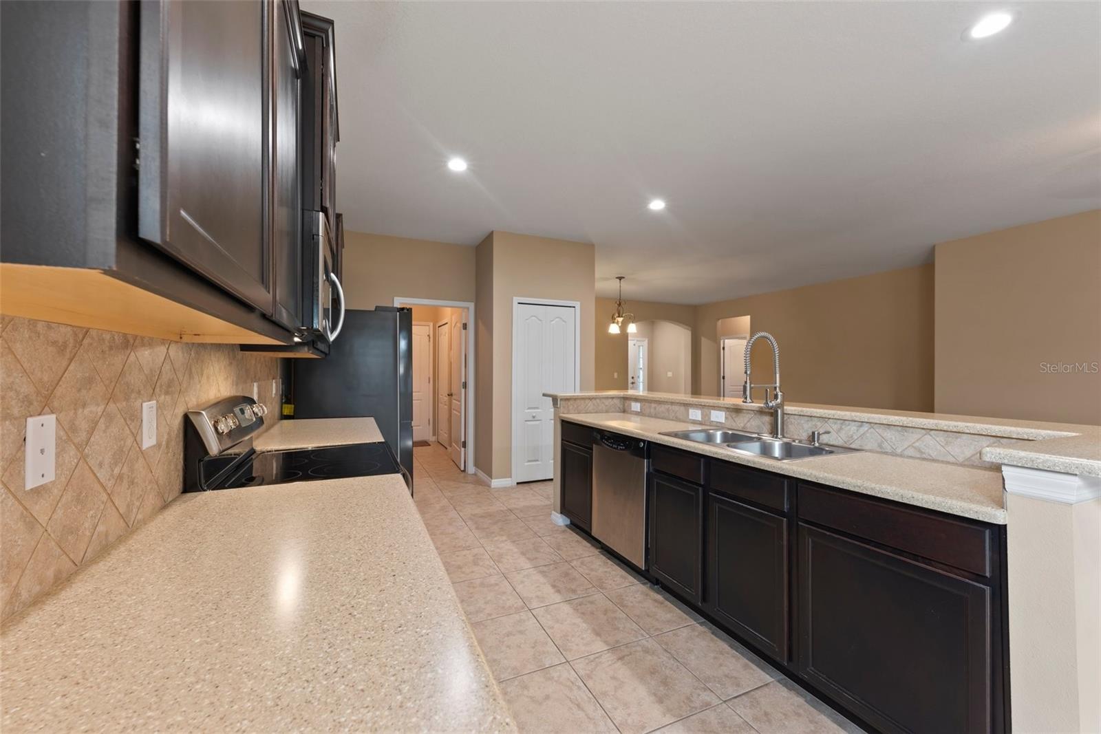 626 BREEZEWAY CT, BRANDON, FL, 33511