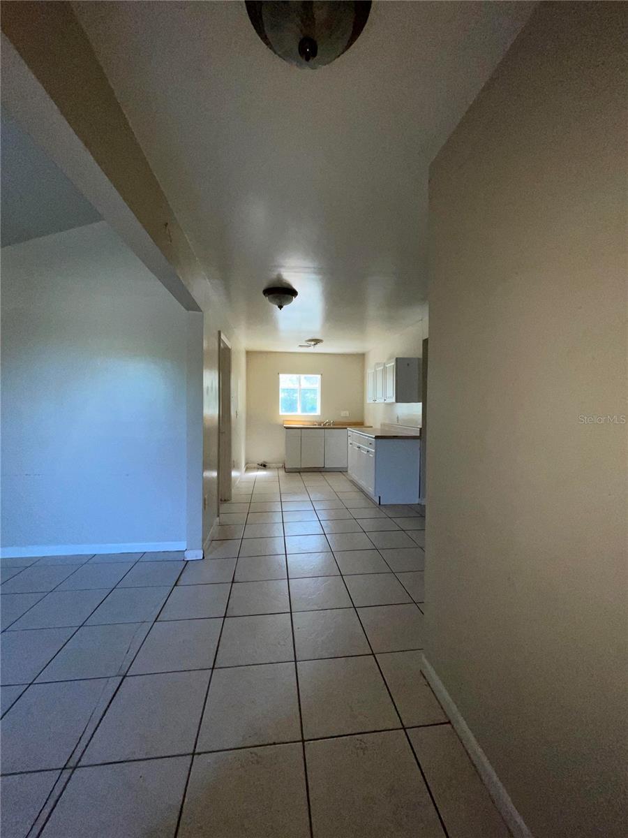 2414 E ORANGE AVE, EUSTIS, FL, 32726