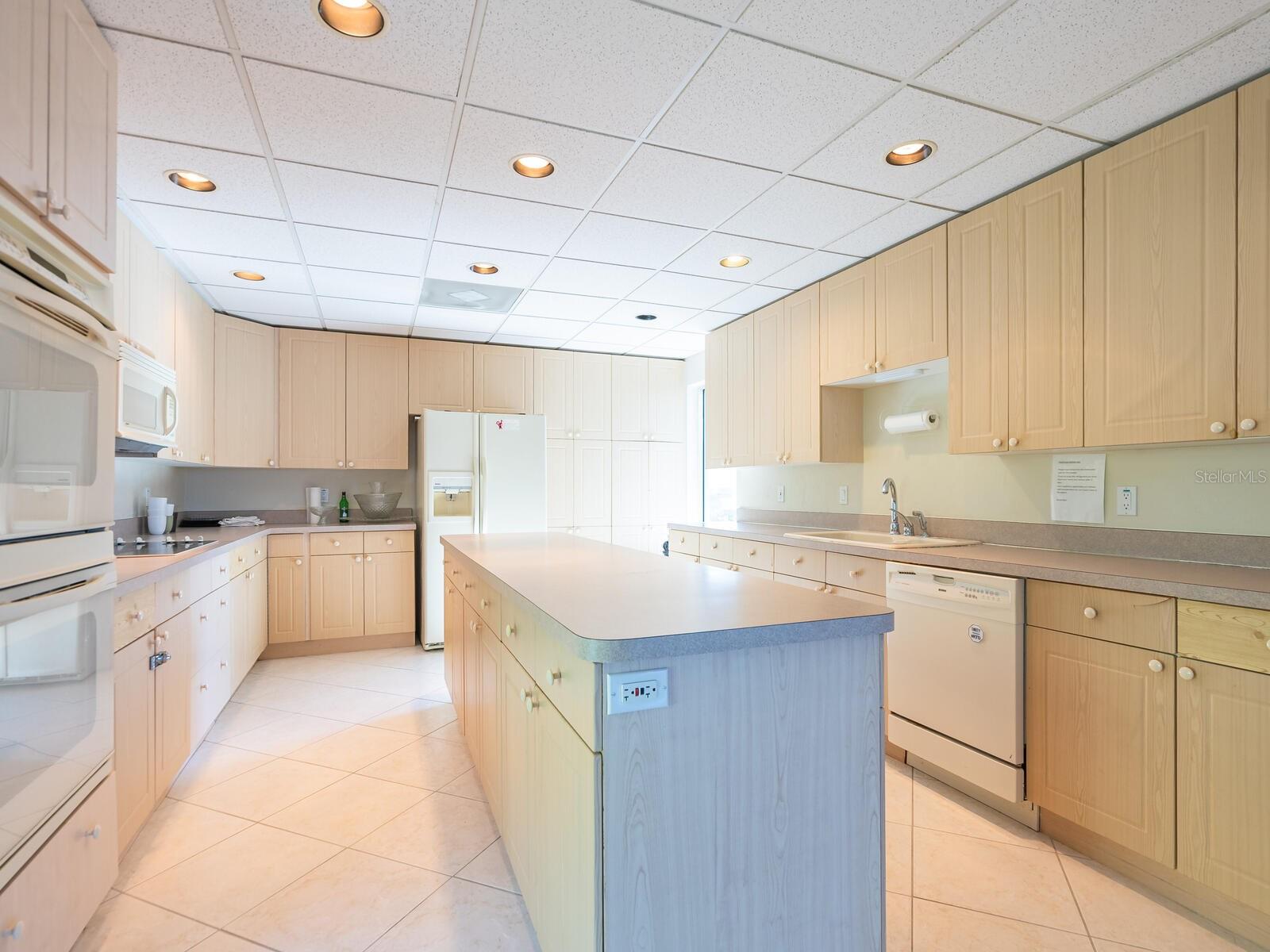 2525 GULF OF MEXICO DR #5A, LONGBOAT KEY, FL, 34228