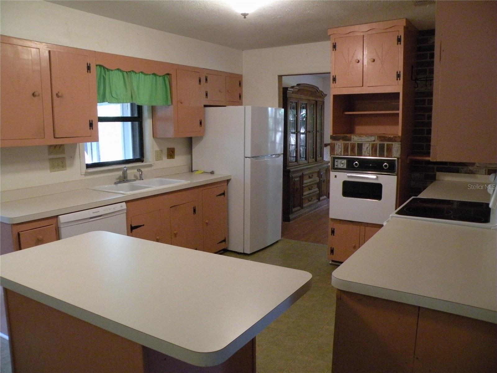 16142 LINGLE RD, BROOKSVILLE, FL, 34601