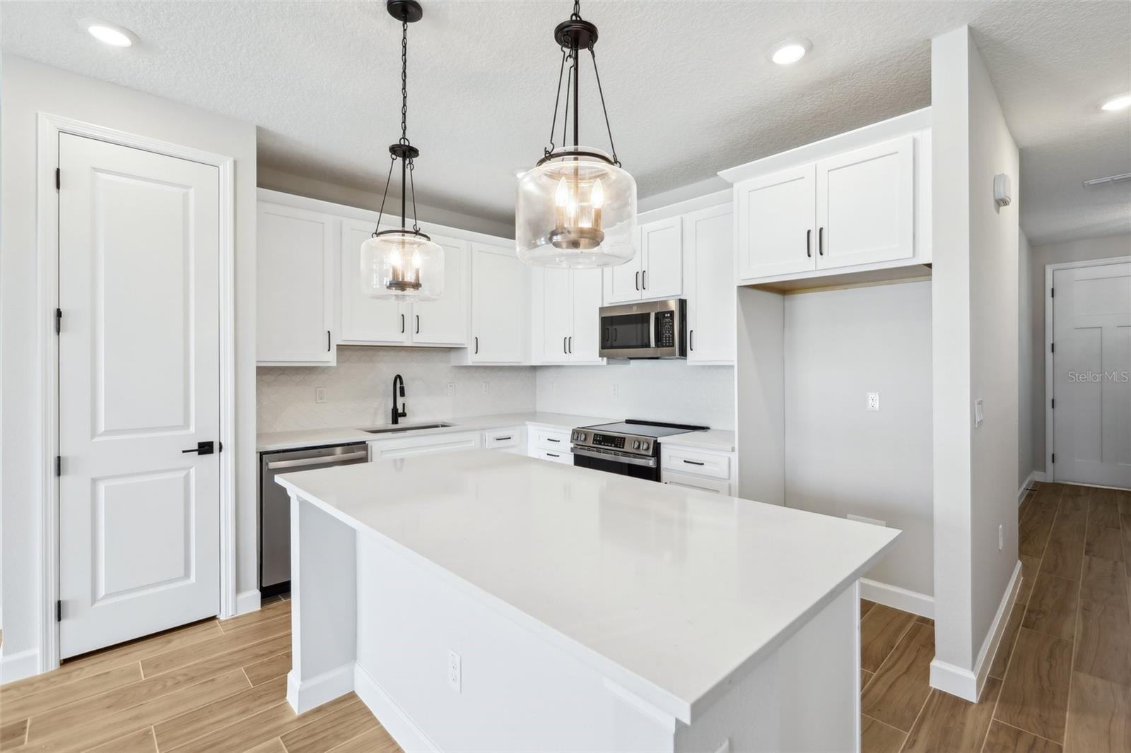7270 DEER VALLEY CIR, TAMPA, FL, 33635