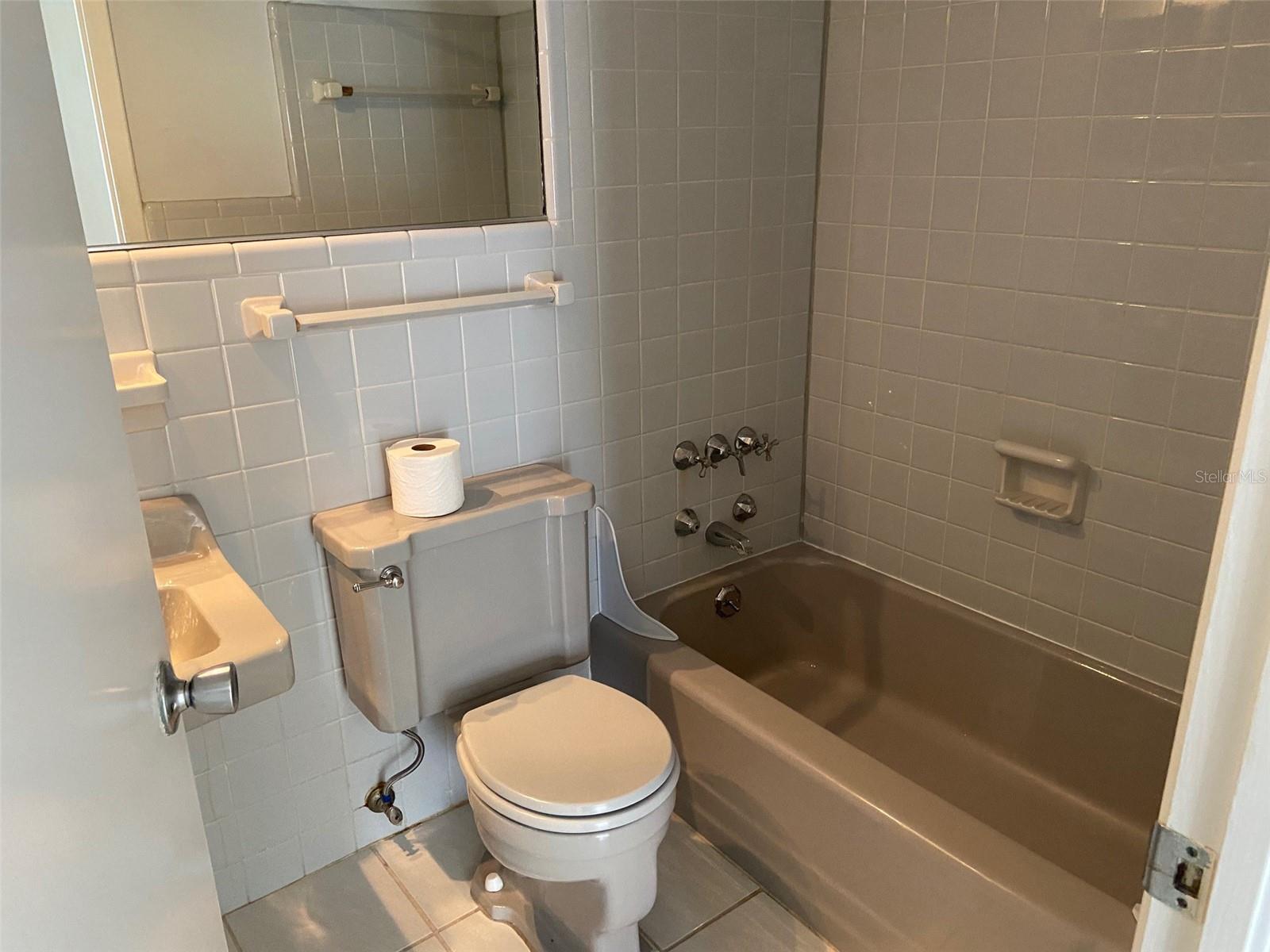 3103 N JULIA CIR, TAMPA, FL, 33629