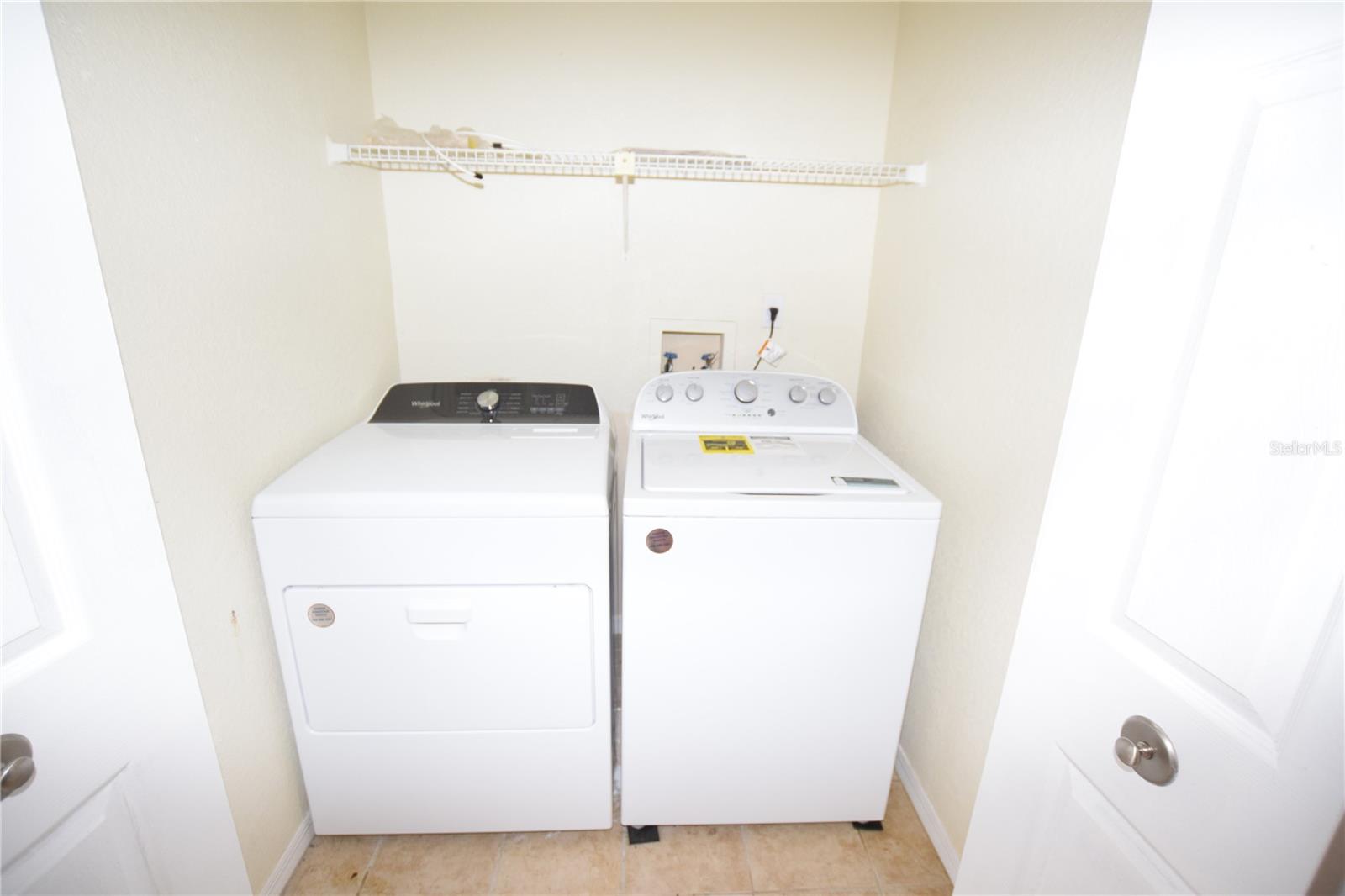 5120 CONROY RD #511, ORLANDO, FL, 32811