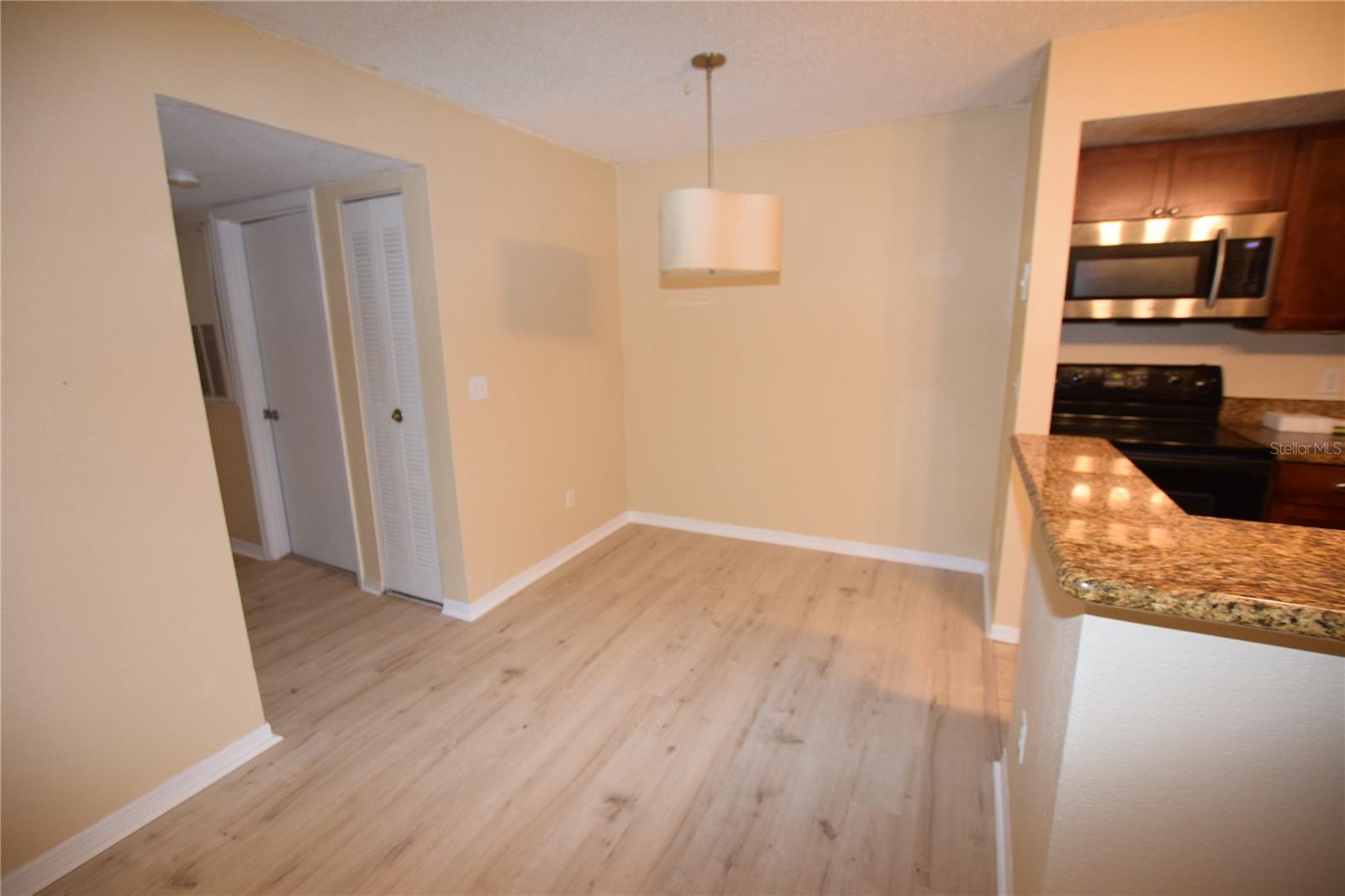5120 CONROY RD #511, ORLANDO, FL, 32811