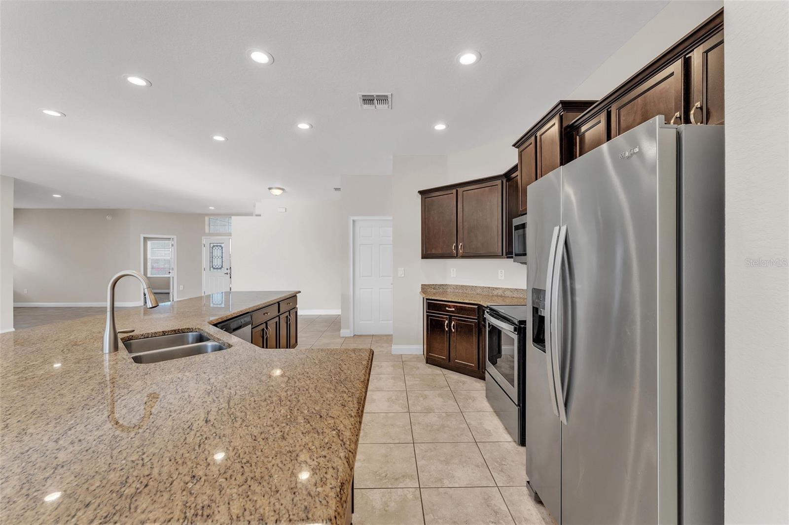5946 VALENTINO WAY, LAKELAND, FL, 33812