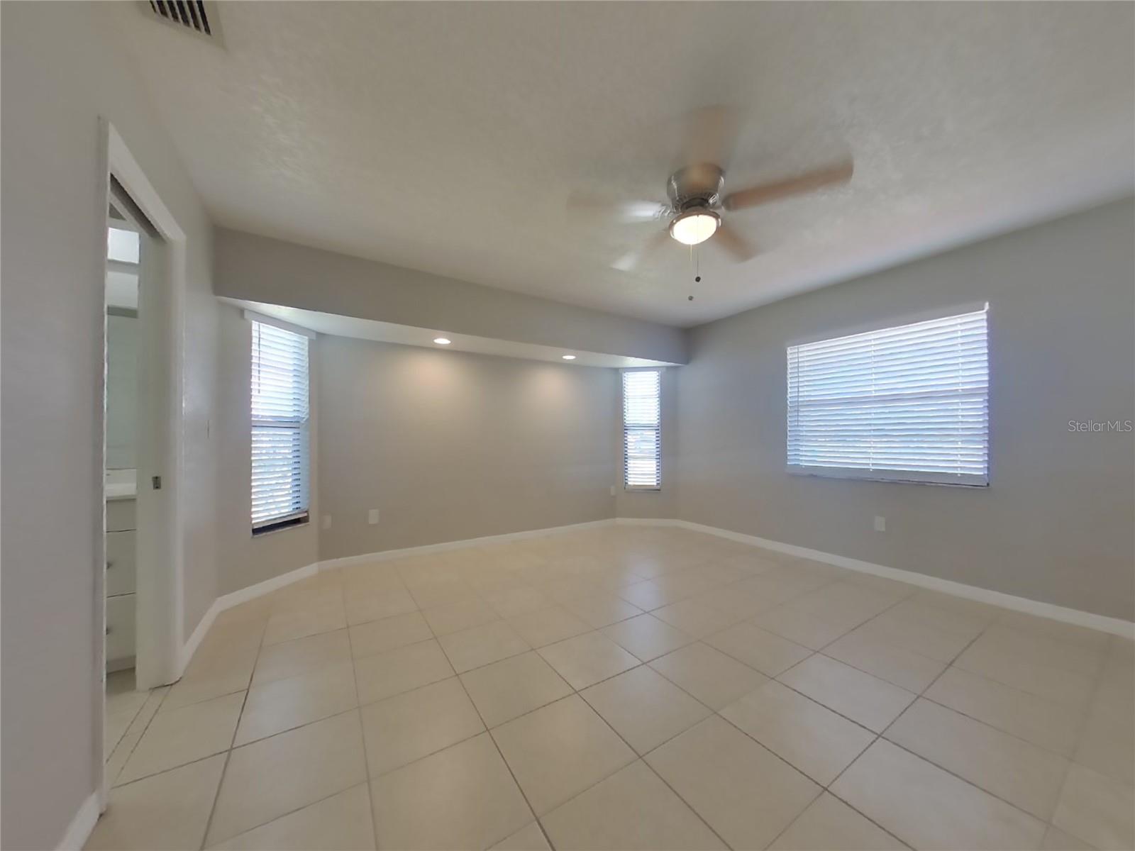 26042 DEEP CREEK BLVD, PUNTA GORDA, FL, 33983