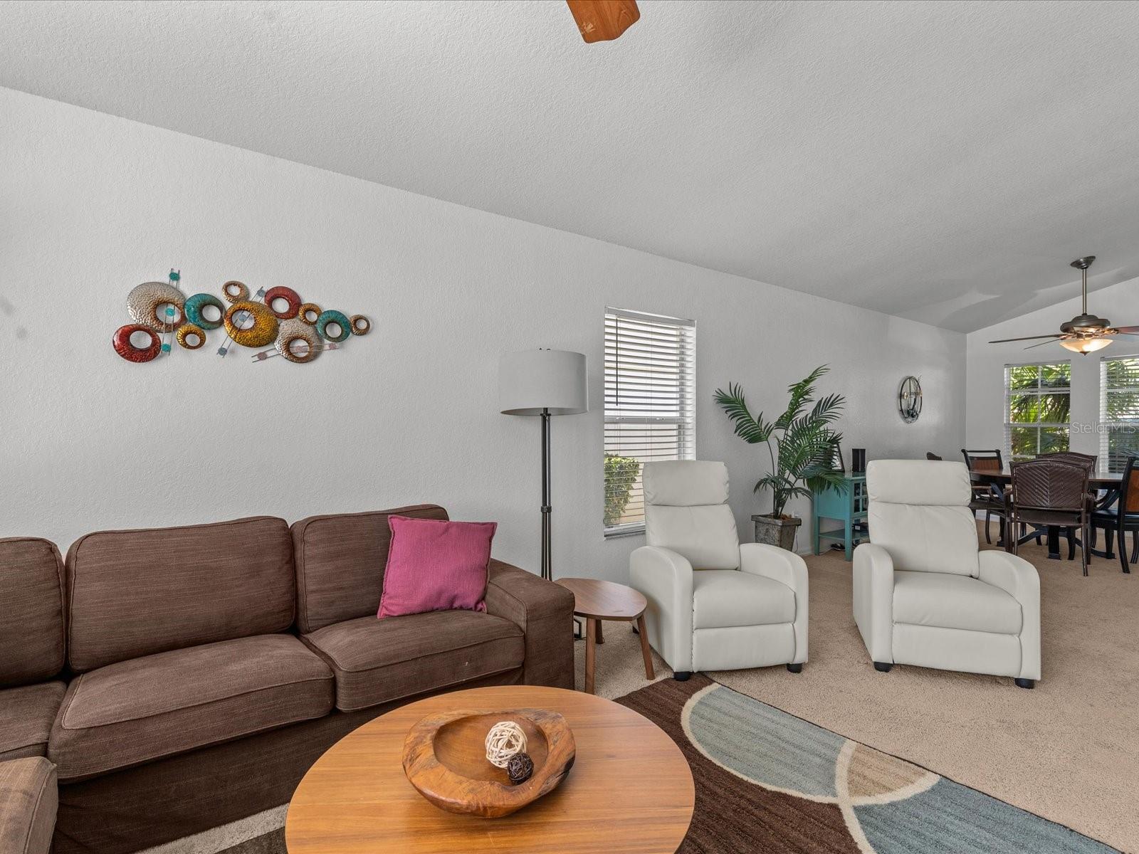 136 TROON CIR, DAVENPORT, FL, 33897