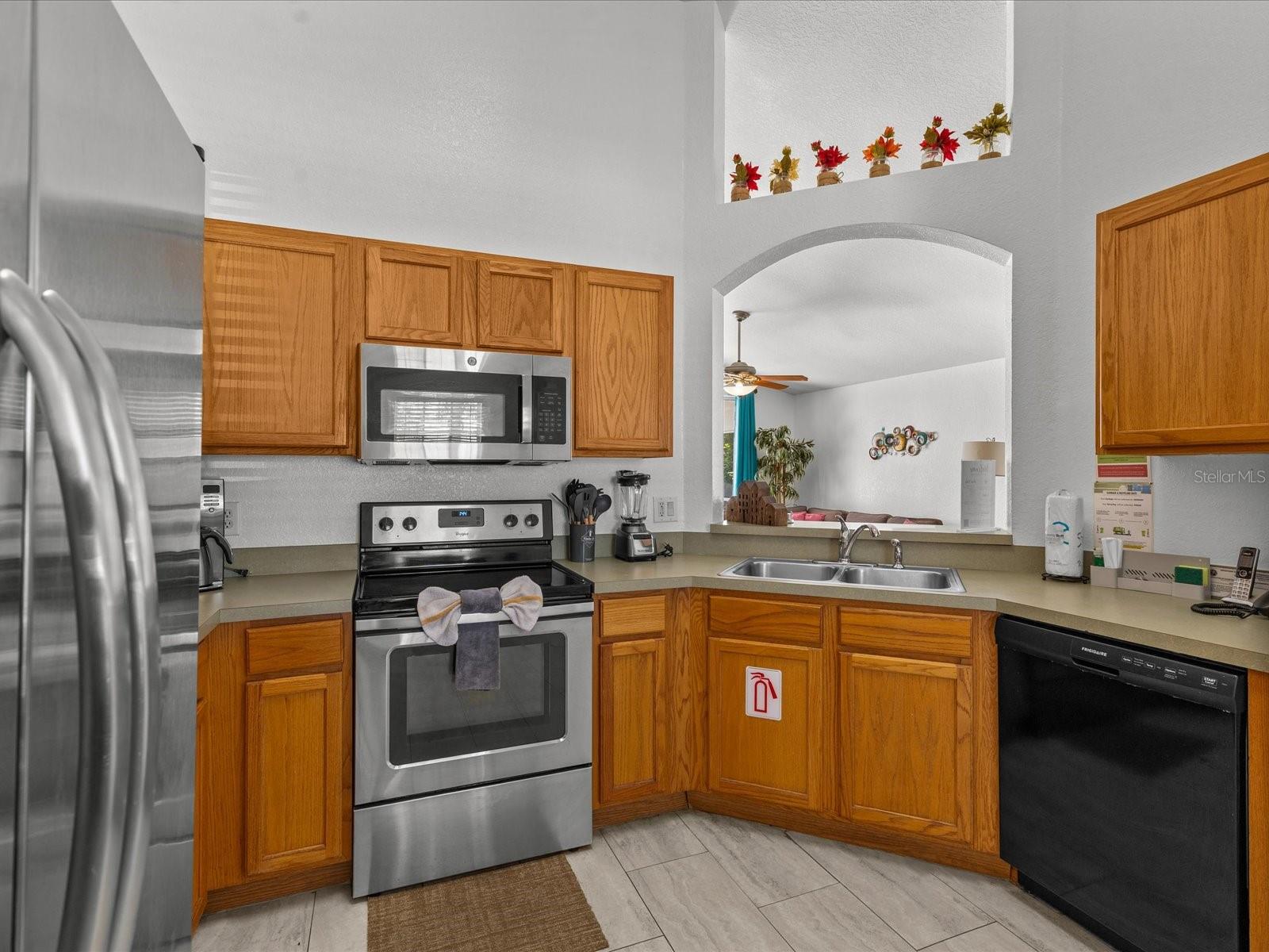 136 TROON CIR, DAVENPORT, FL, 33897