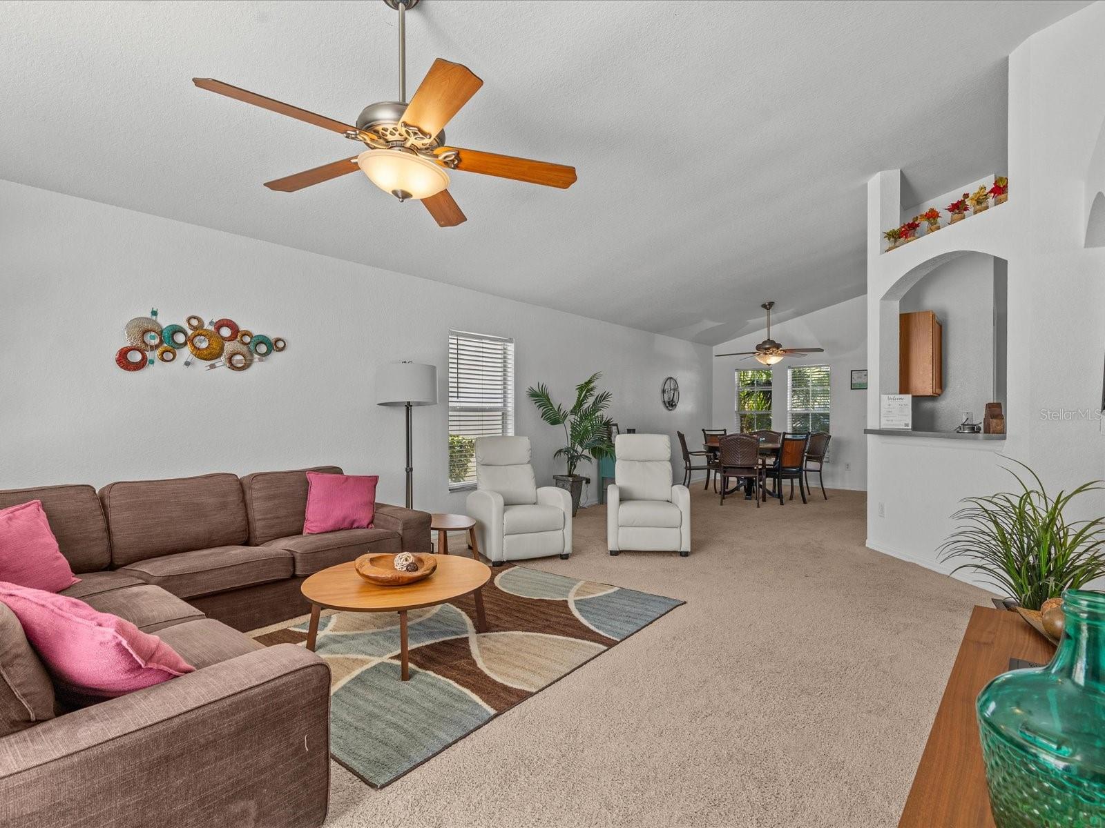 136 TROON CIR, DAVENPORT, FL, 33897