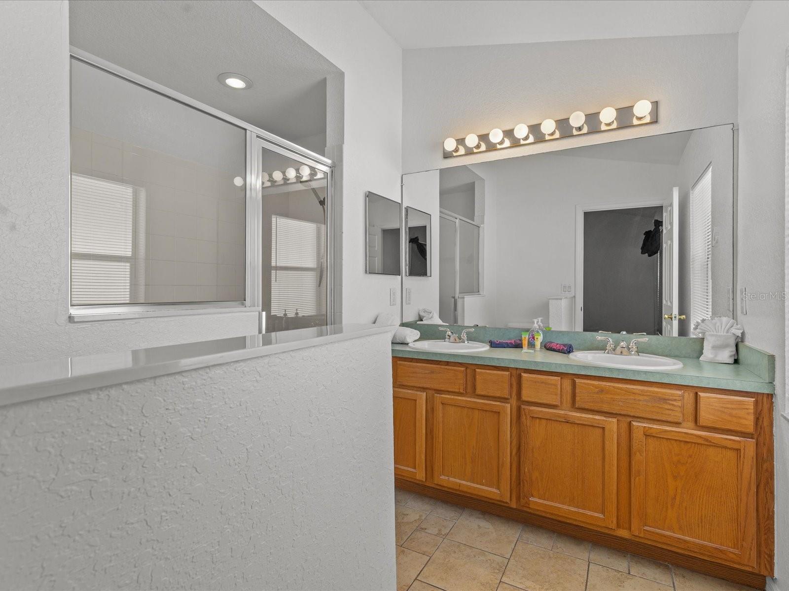 136 TROON CIR, DAVENPORT, FL, 33897