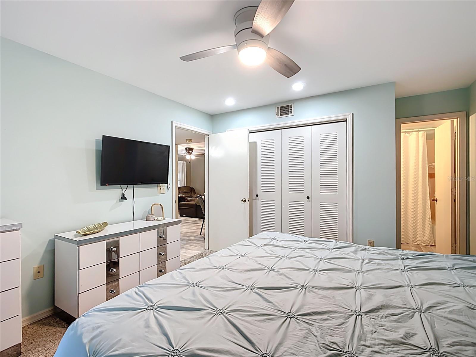 949 SE MAYO DR #105, CRYSTAL RIVER, FL, 34429