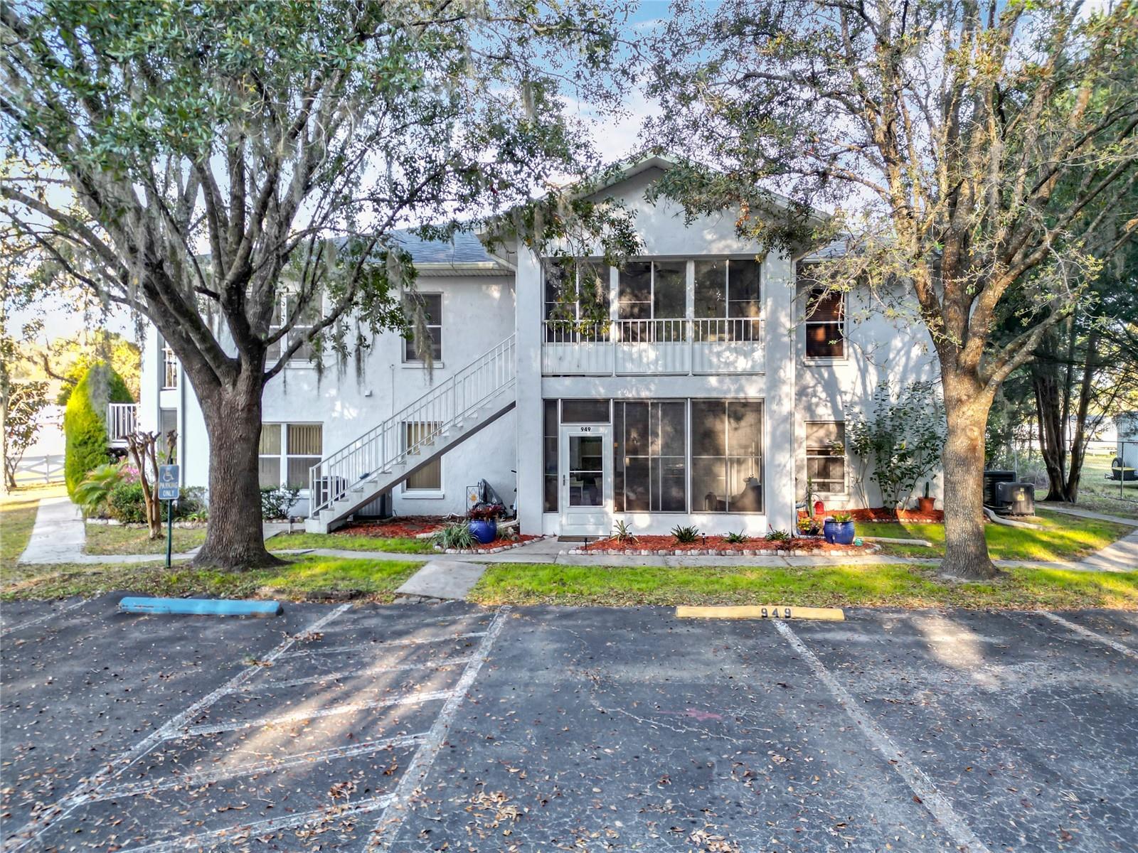 949 SE MAYO DR #105, CRYSTAL RIVER, FL, 34429