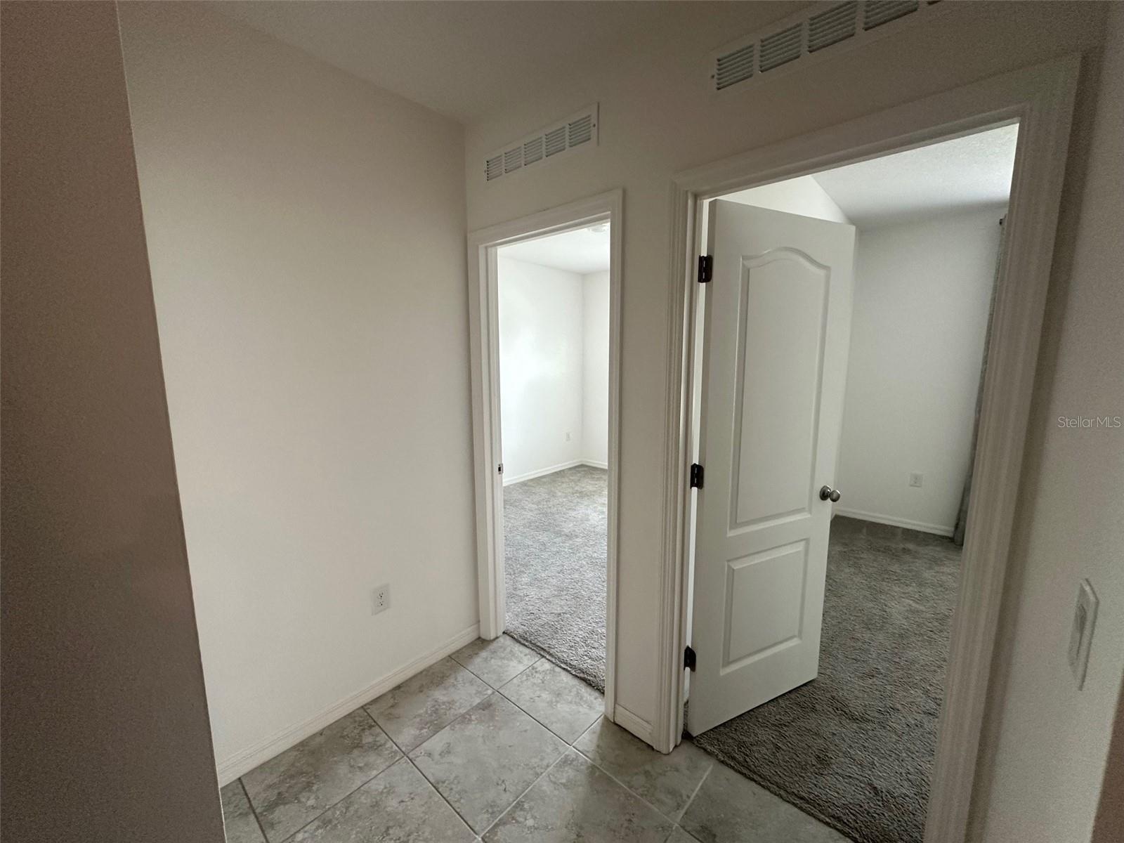 593 MARION OAKS TRL, OCALA, FL, 34473
