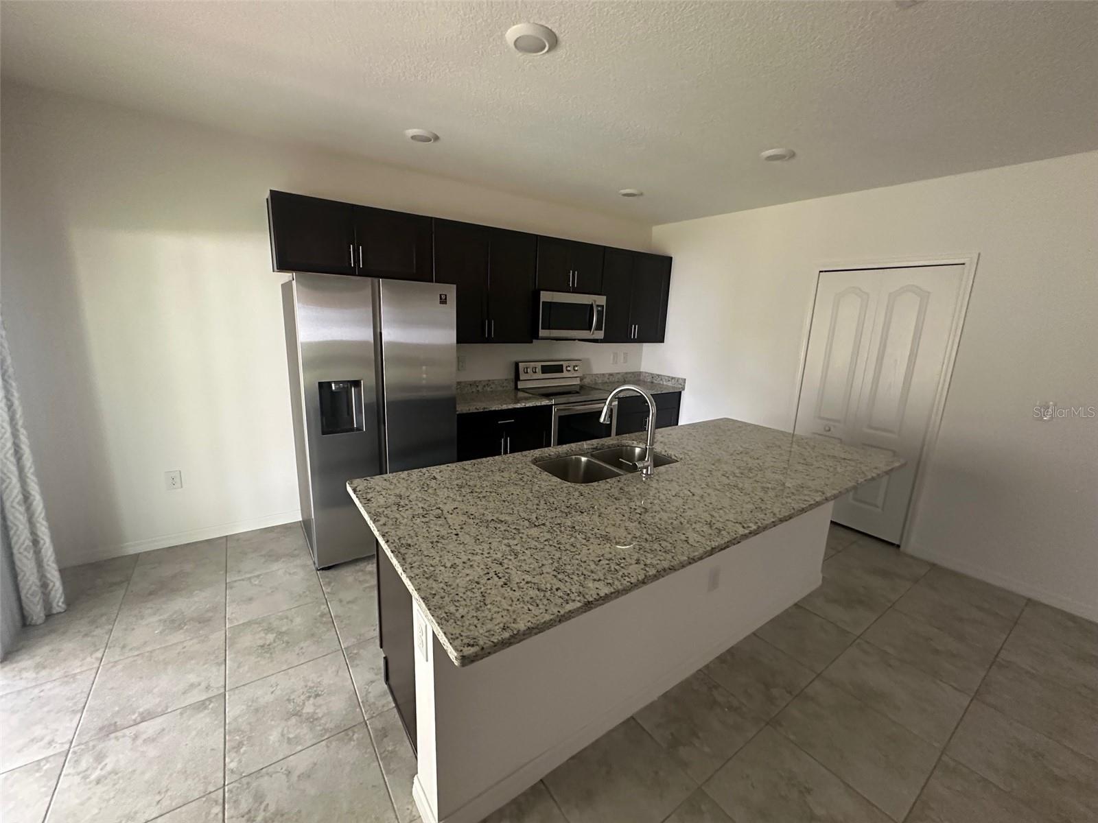 593 MARION OAKS TRL, OCALA, FL, 34473