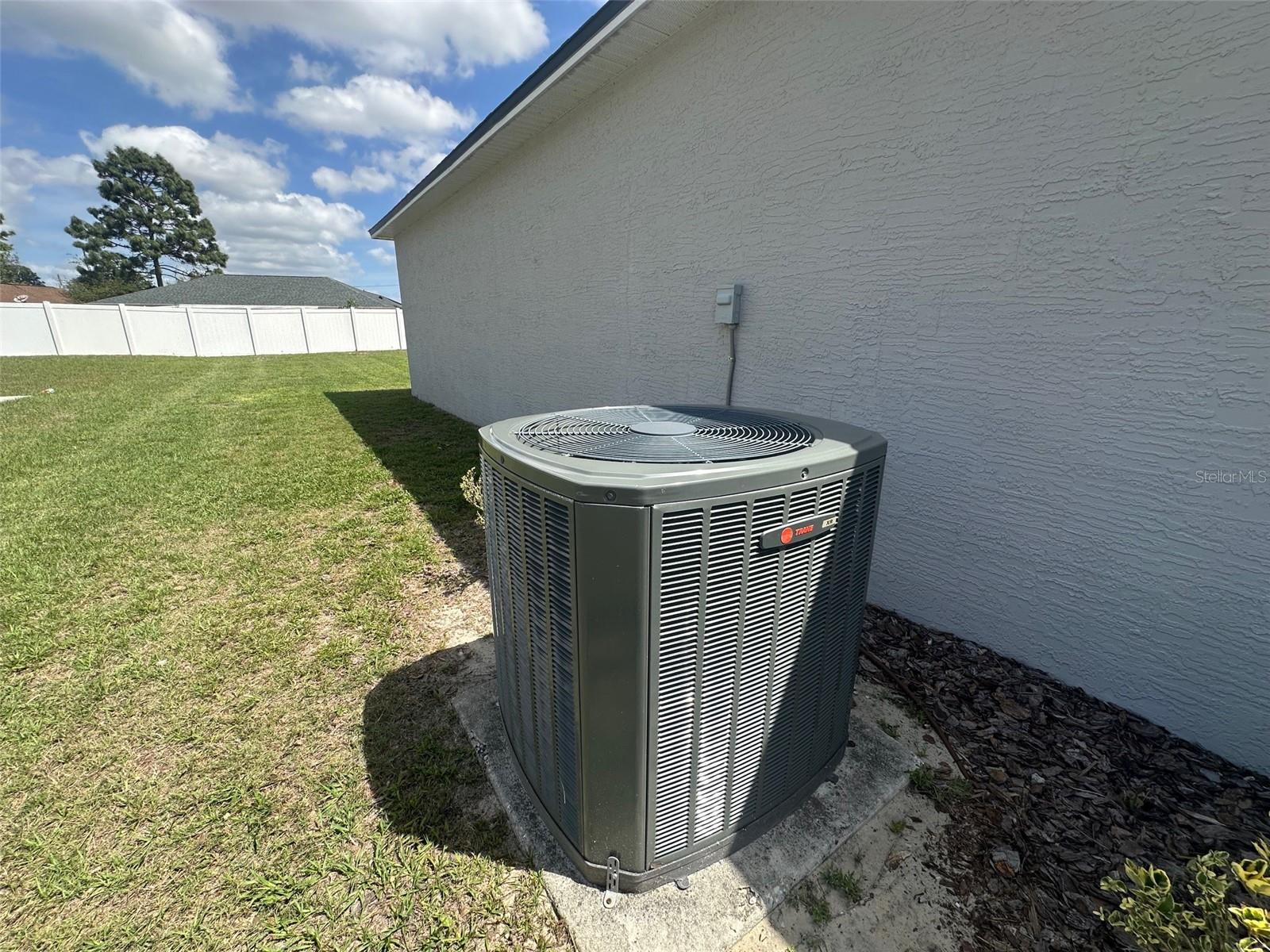 593 MARION OAKS TRL, OCALA, FL, 34473