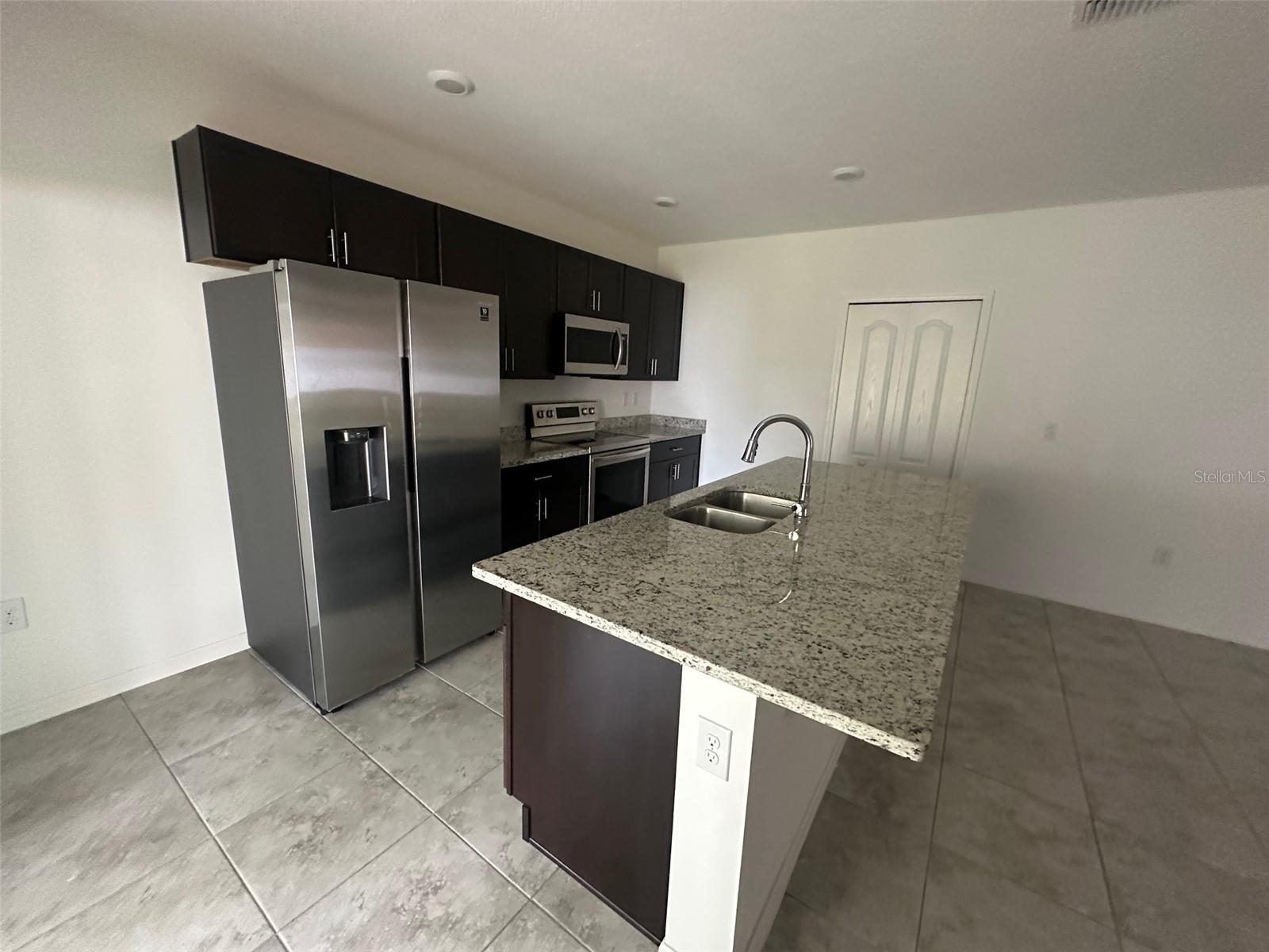 593 MARION OAKS TRL, OCALA, FL, 34473