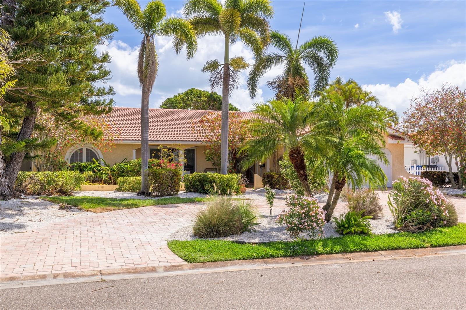 4490 38TH WAY S, ST PETERSBURG, FL, 33711