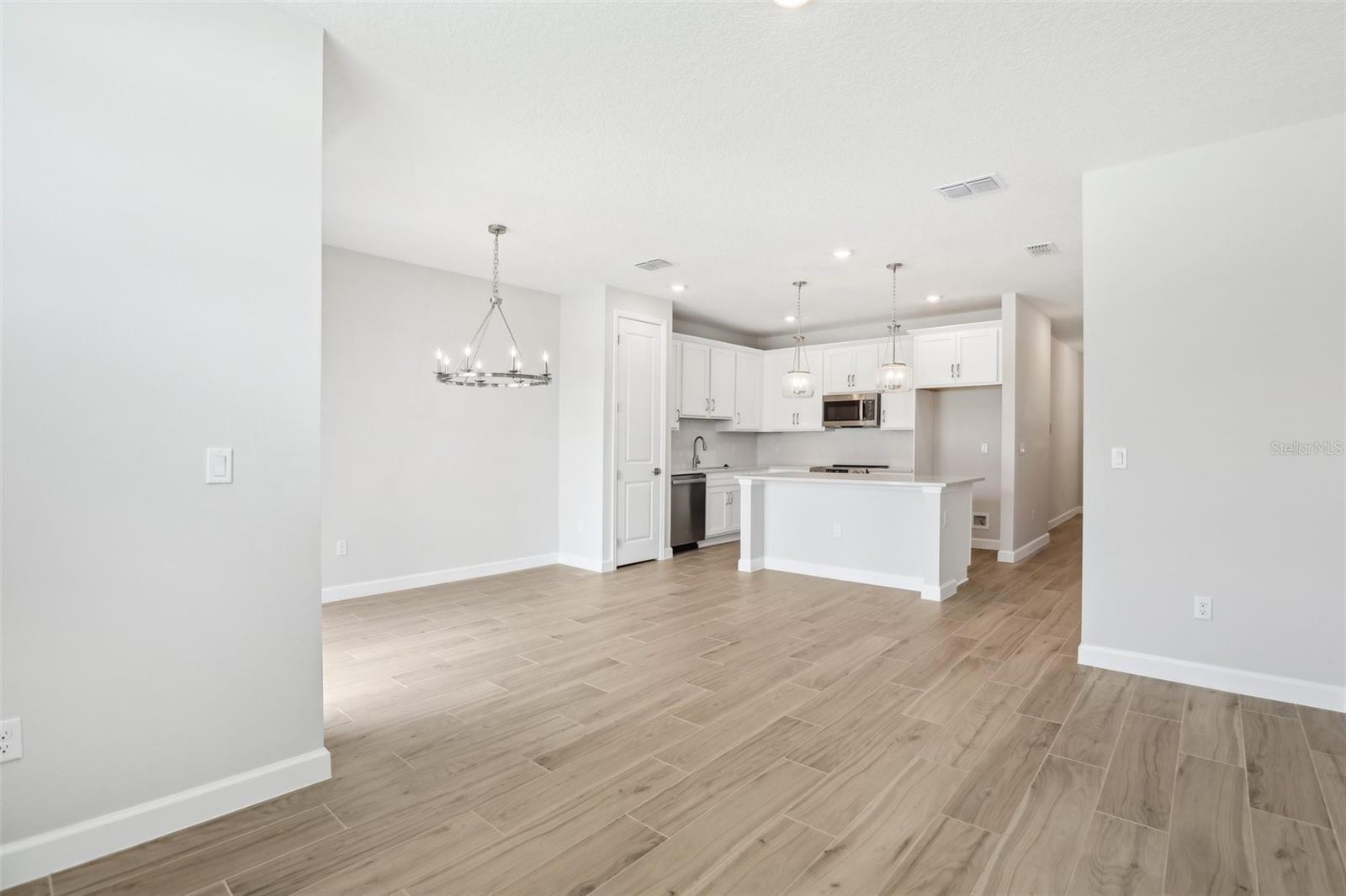 7272 DEER VALLEY CIRCLE, TAMPA, FL, 33635